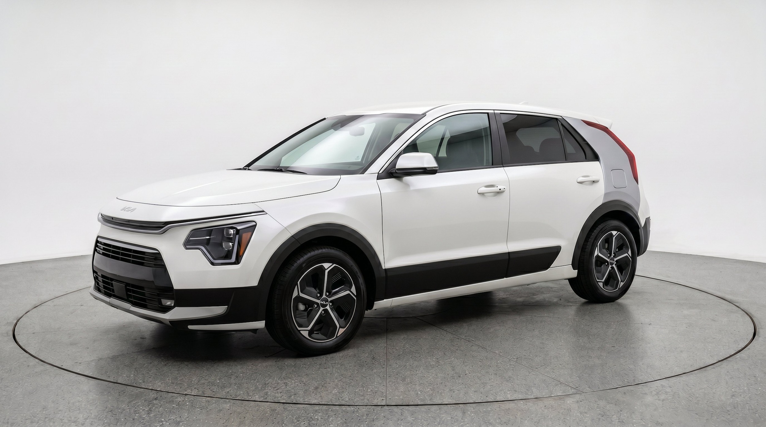 Thumbnail: 2026 Kia Niro - 3