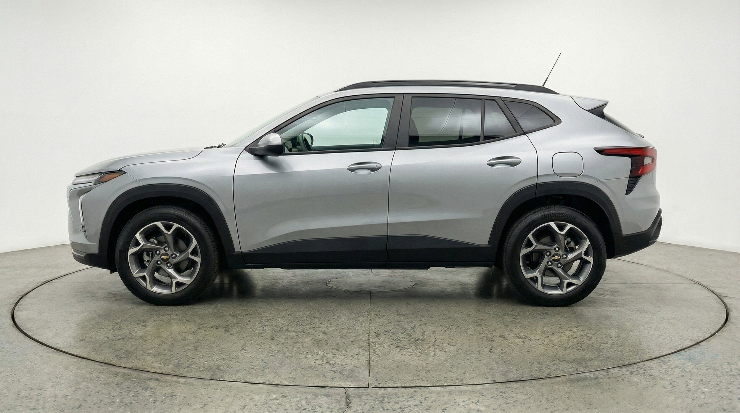 Thumbnail: 2025 Chevrolet Trax - 5