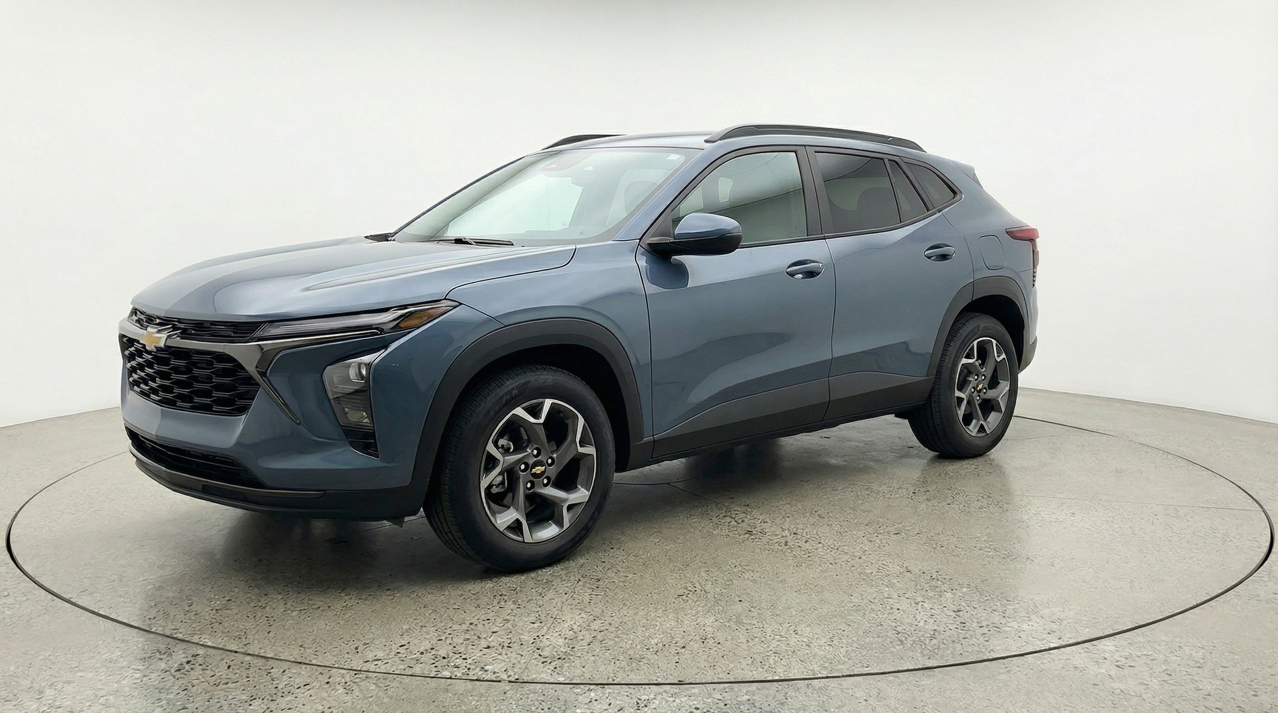 Thumbnail: 2025 Chevrolet Trax - 3