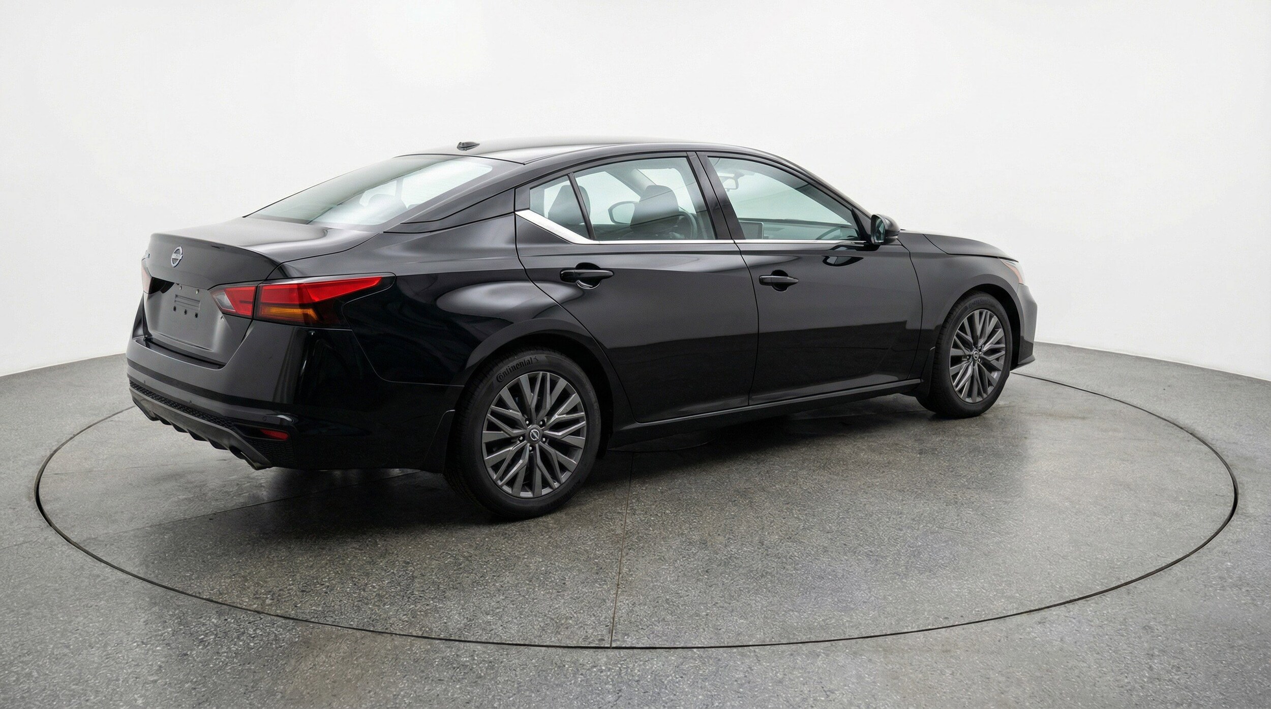 Thumbnail: 2025 Nissan Altima - 9