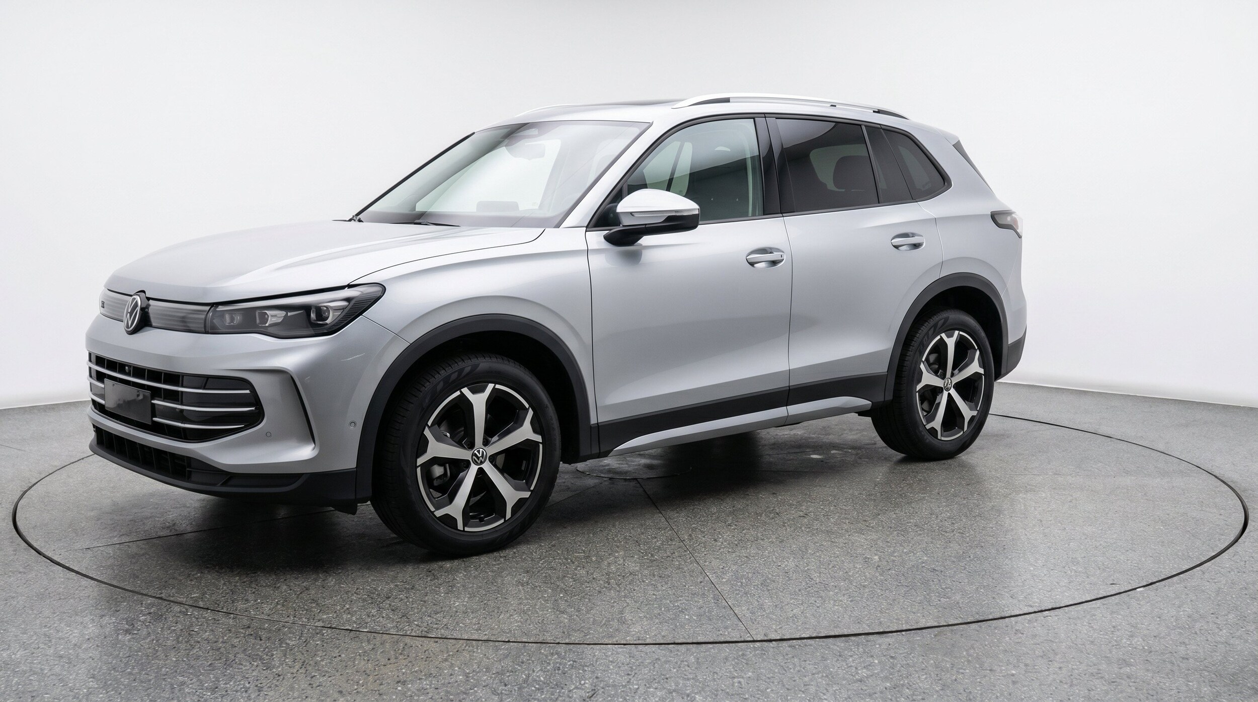 Thumbnail: 2026 Volkswagen Tiguan - 3