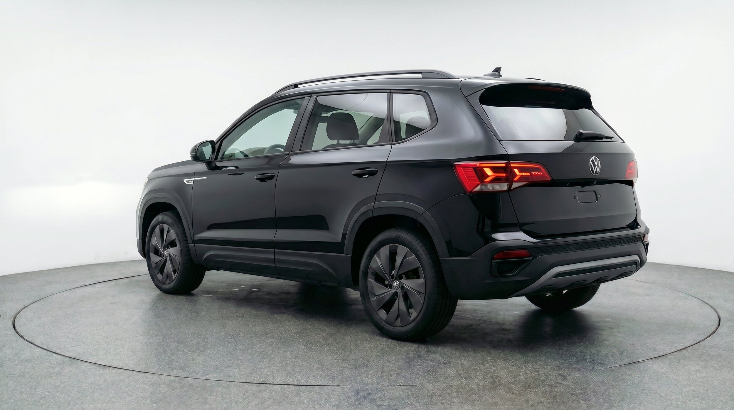 Thumbnail: 2026 Volkswagen Taos - 6