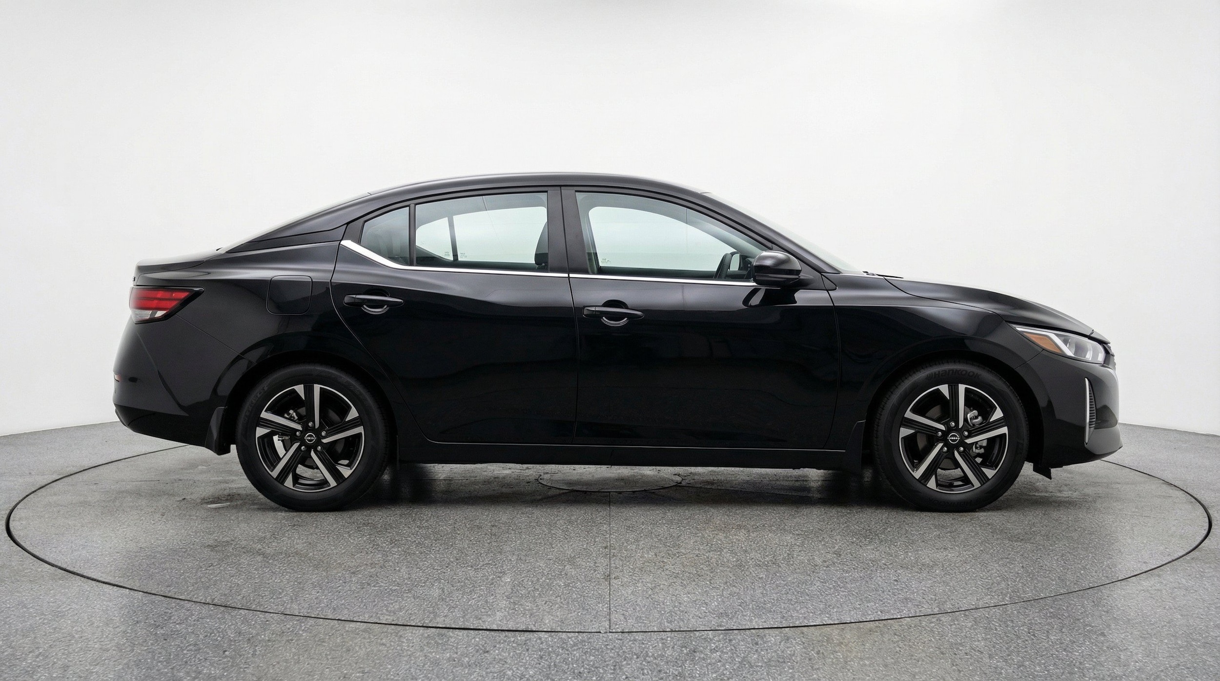 Thumbnail: 2025 Nissan Sentra - 11