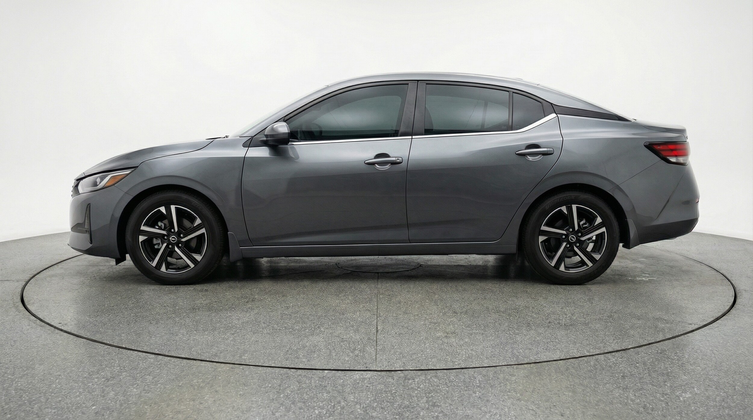 Thumbnail: 2025 Nissan Sentra - 4