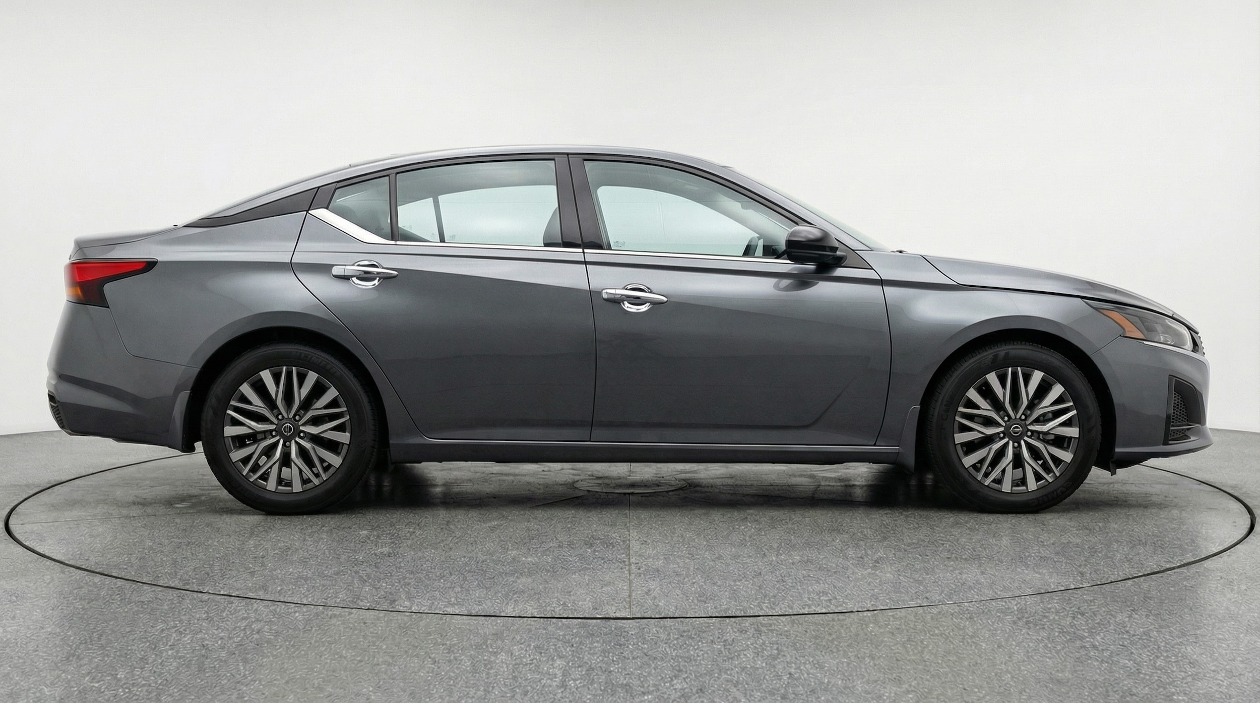 Thumbnail: 2025 Nissan Altima - 8