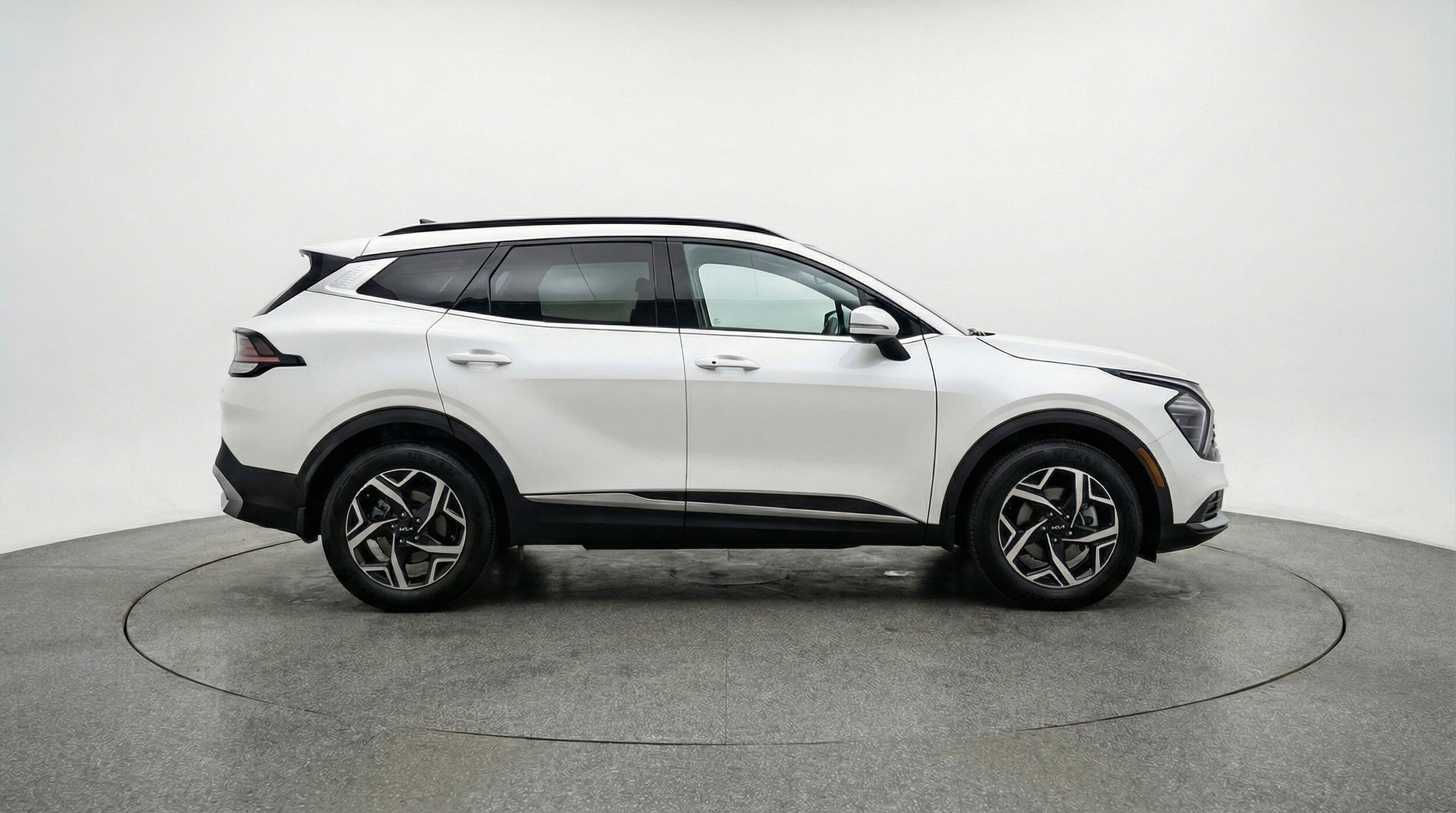 Thumbnail: 2025 Kia Sportage - 11