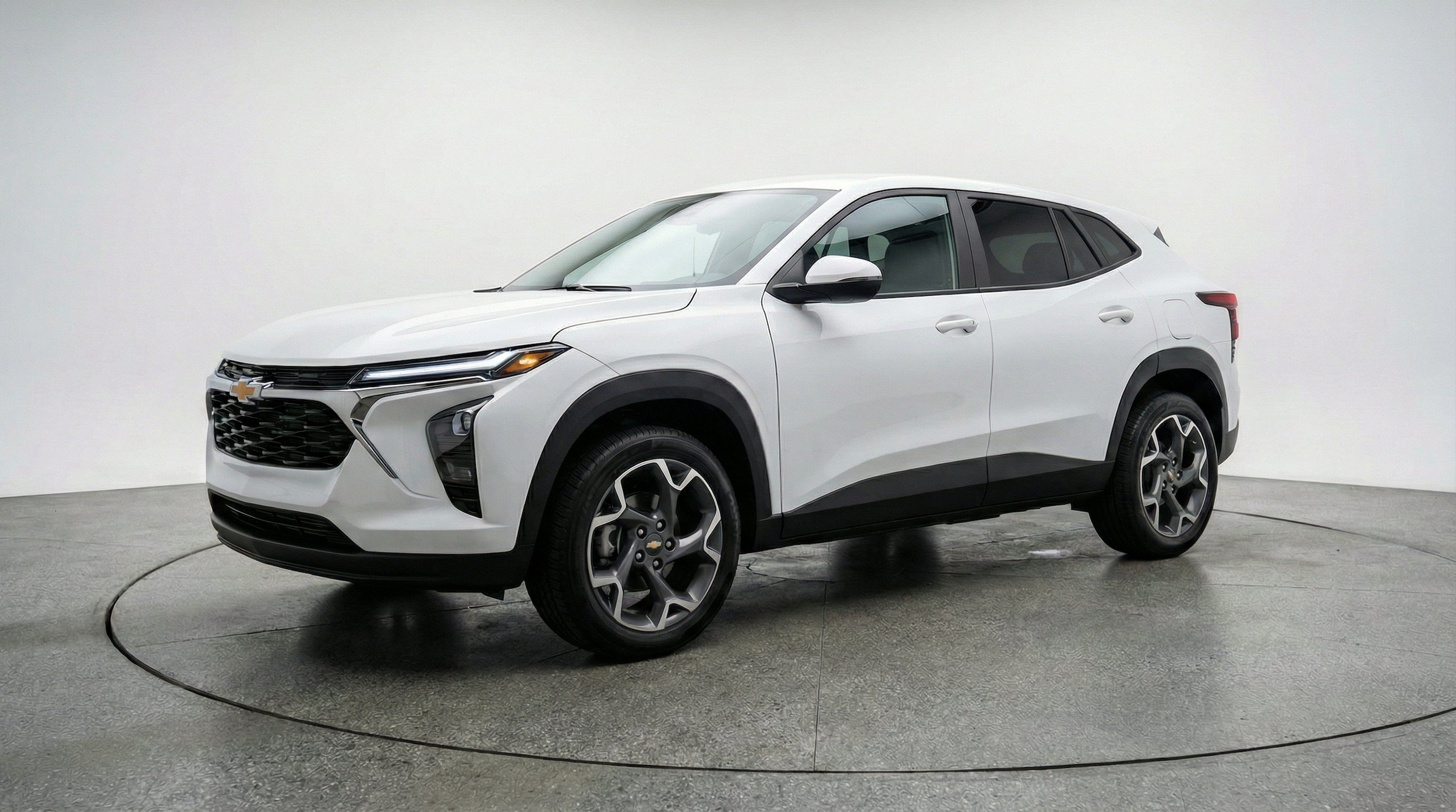 Thumbnail: 2025 Chevrolet Trax - 3