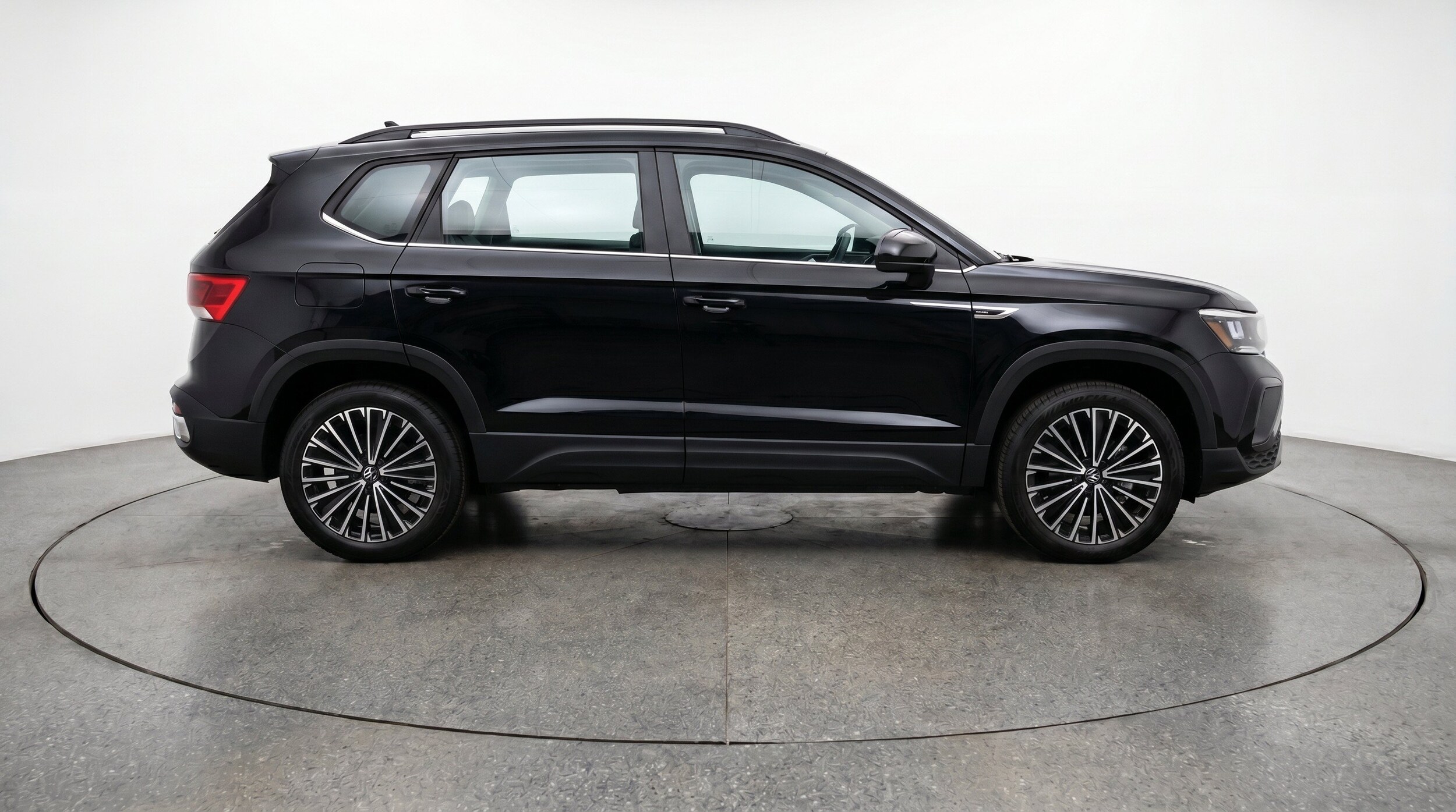 Thumbnail: 2026 Volkswagen Taos - 11