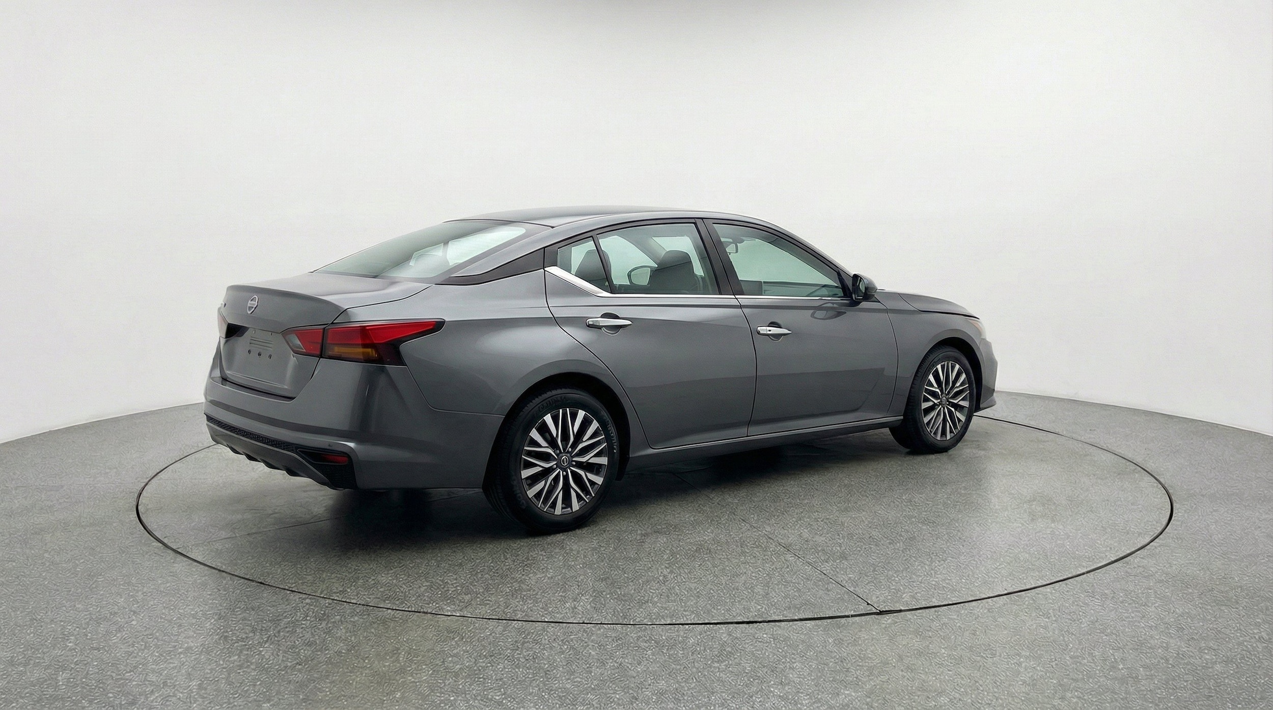 Thumbnail: 2025 Nissan Altima - 9