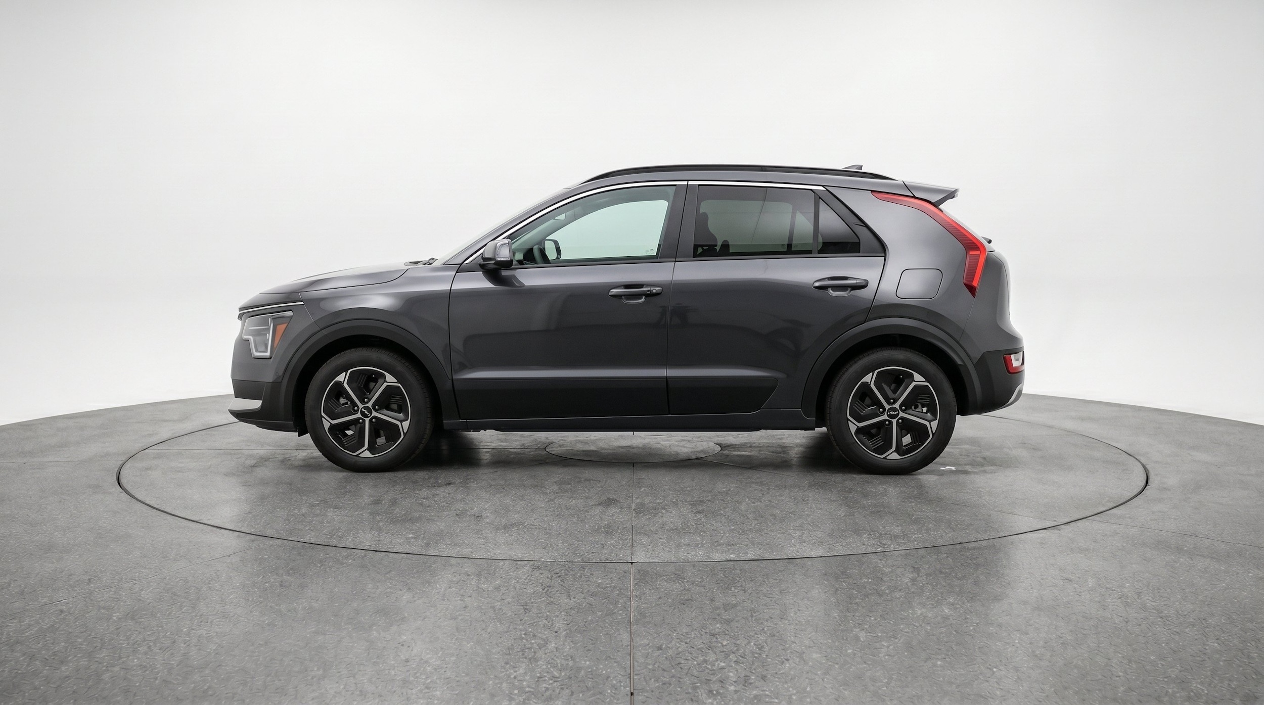 Thumbnail: 2026 Kia Niro - 5