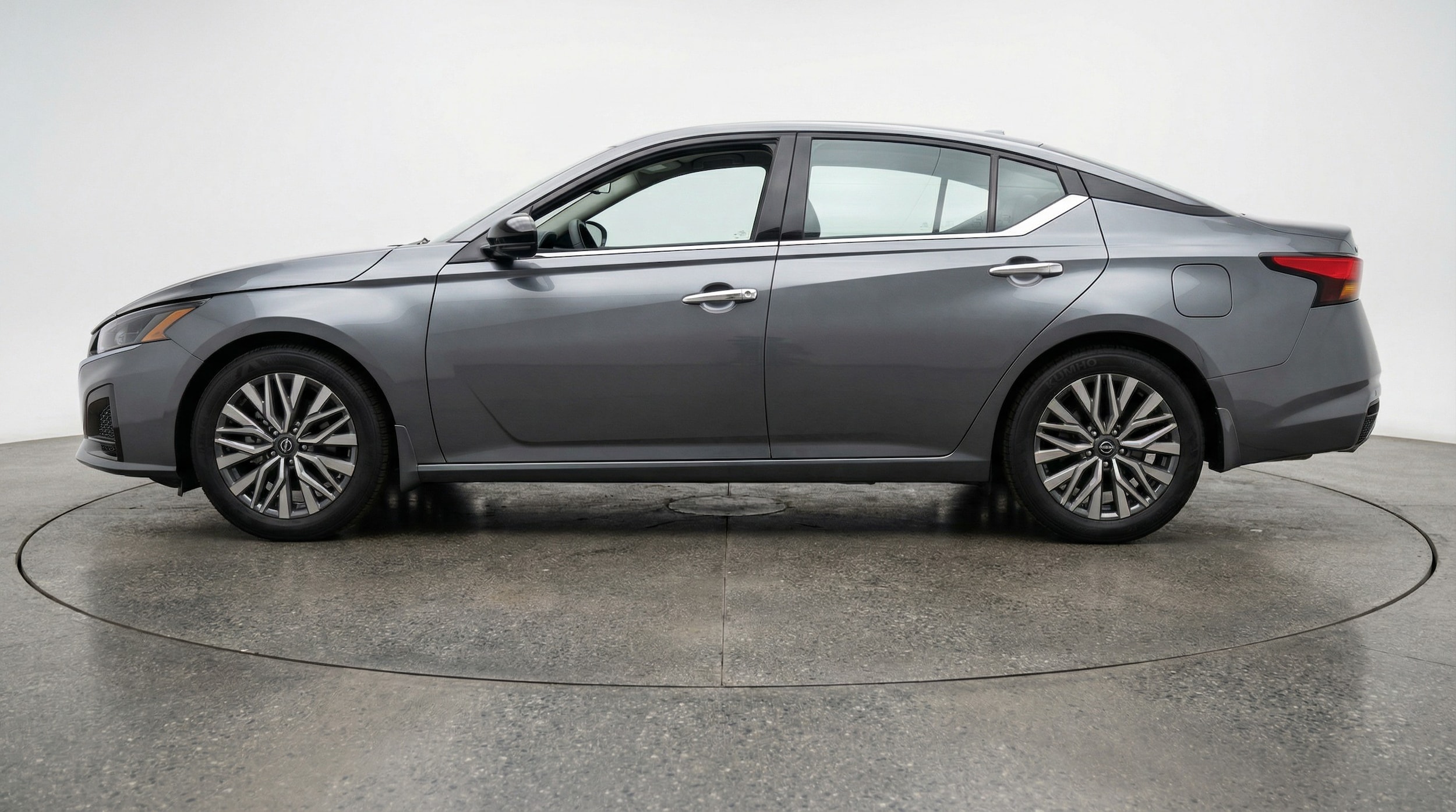 Thumbnail: 2025 Nissan Altima - 4