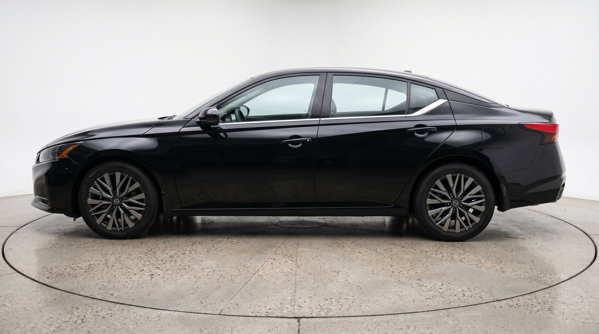 Thumbnail: 2026 Nissan Altima - 5