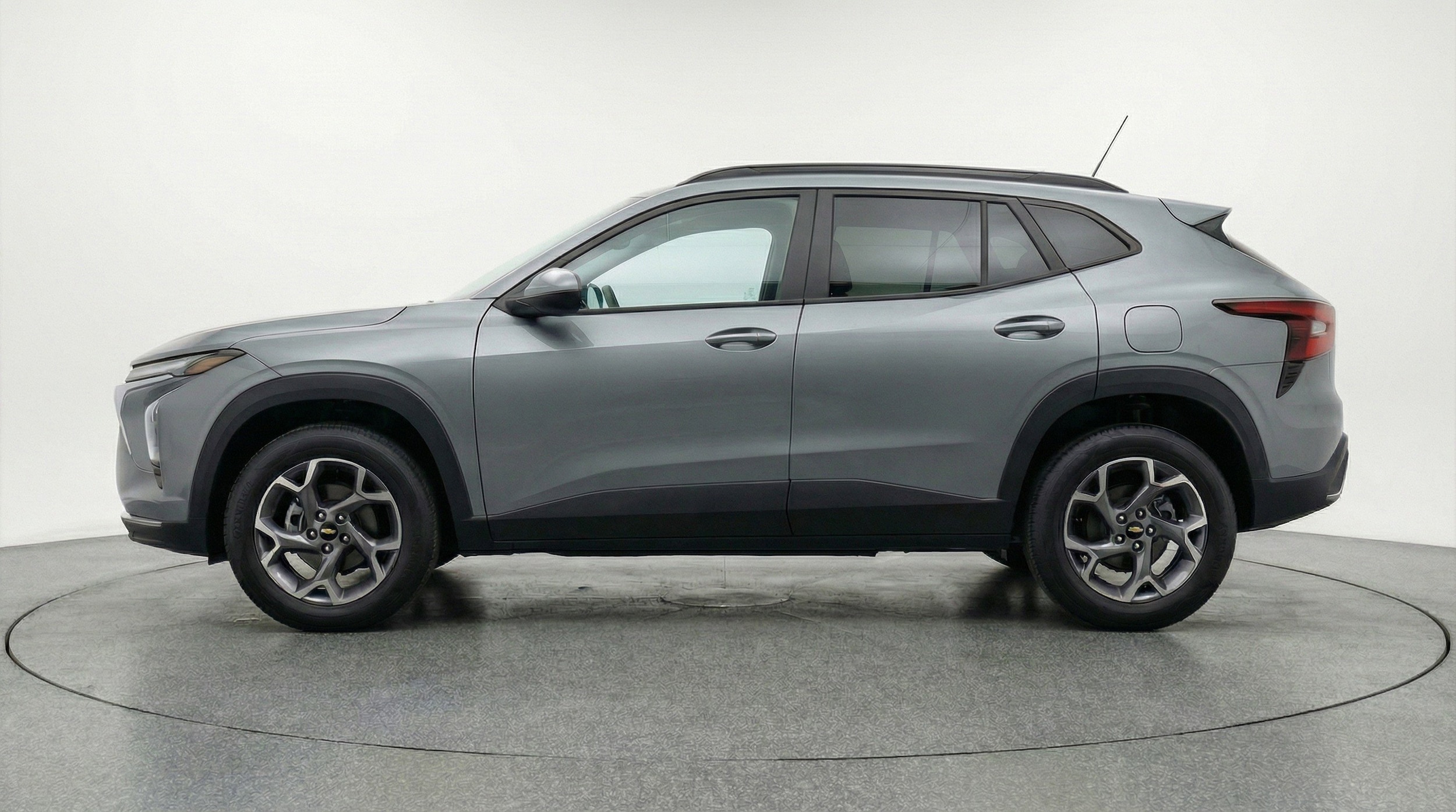 Thumbnail: 2025 Chevrolet Trax - 5