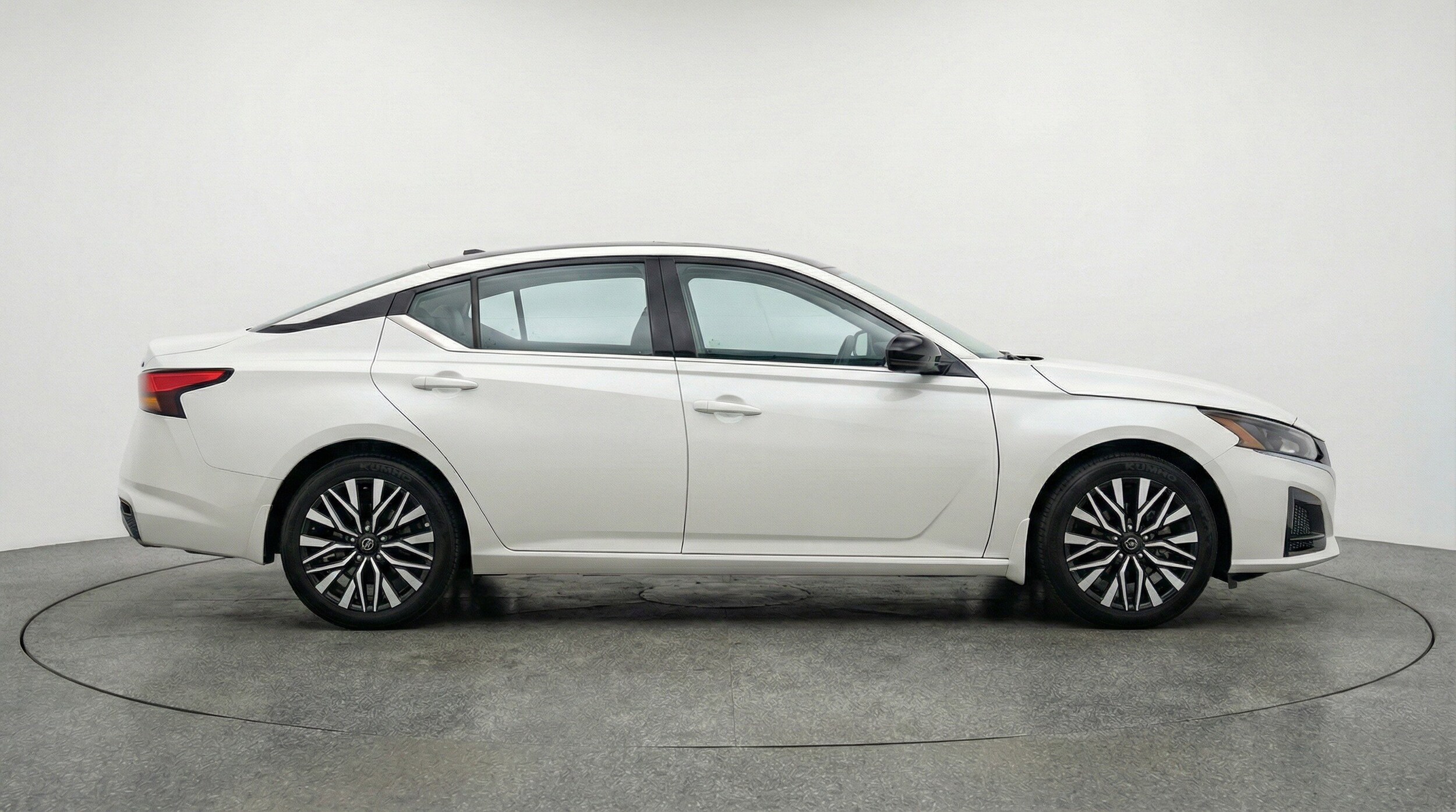 Thumbnail: 2025 Nissan Altima - 11