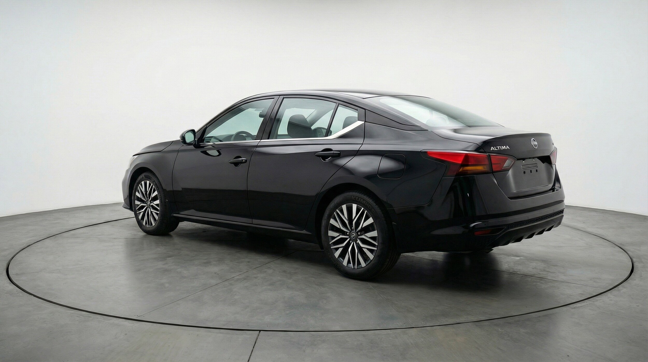 Thumbnail: 2025 Nissan Altima - 6