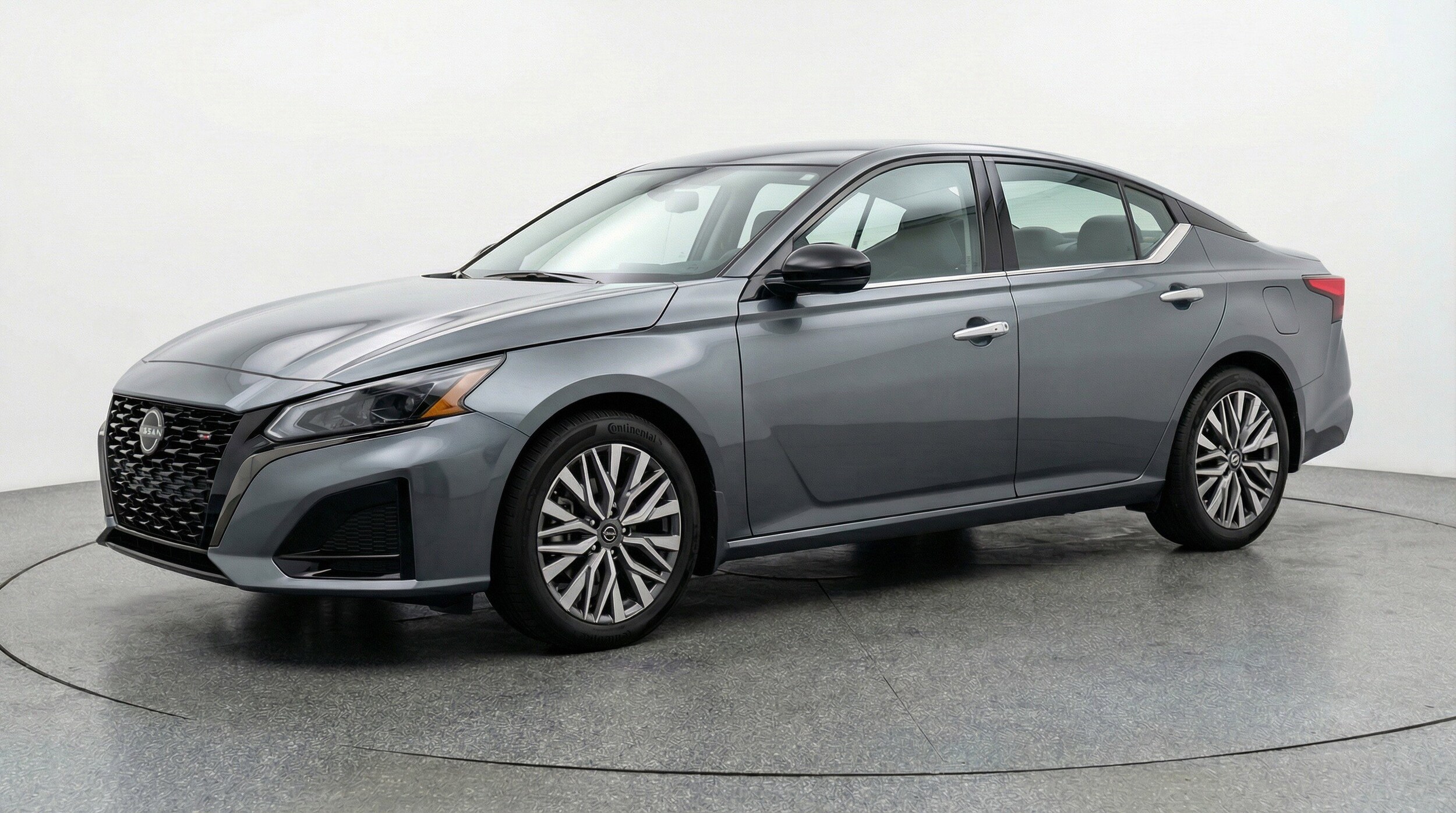 Thumbnail: 2025 Nissan Altima - 3
