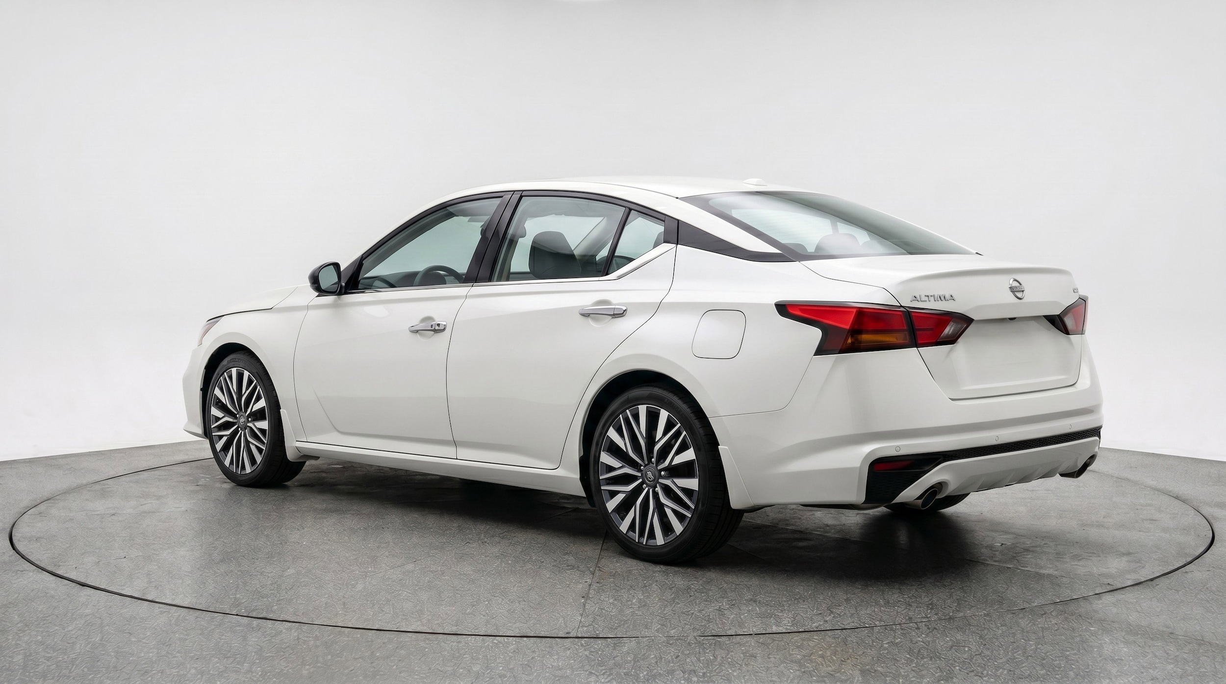 Thumbnail: 2025 Nissan Altima - 6