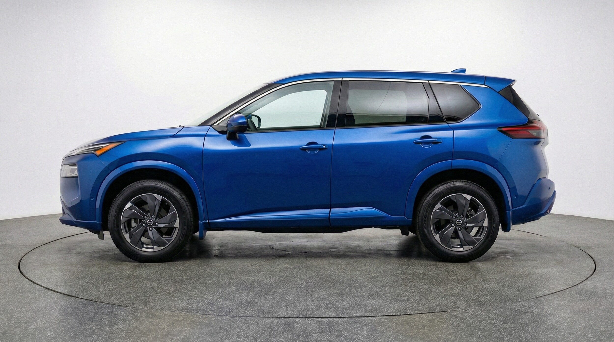 Thumbnail: 2025 Nissan Rogue - 4