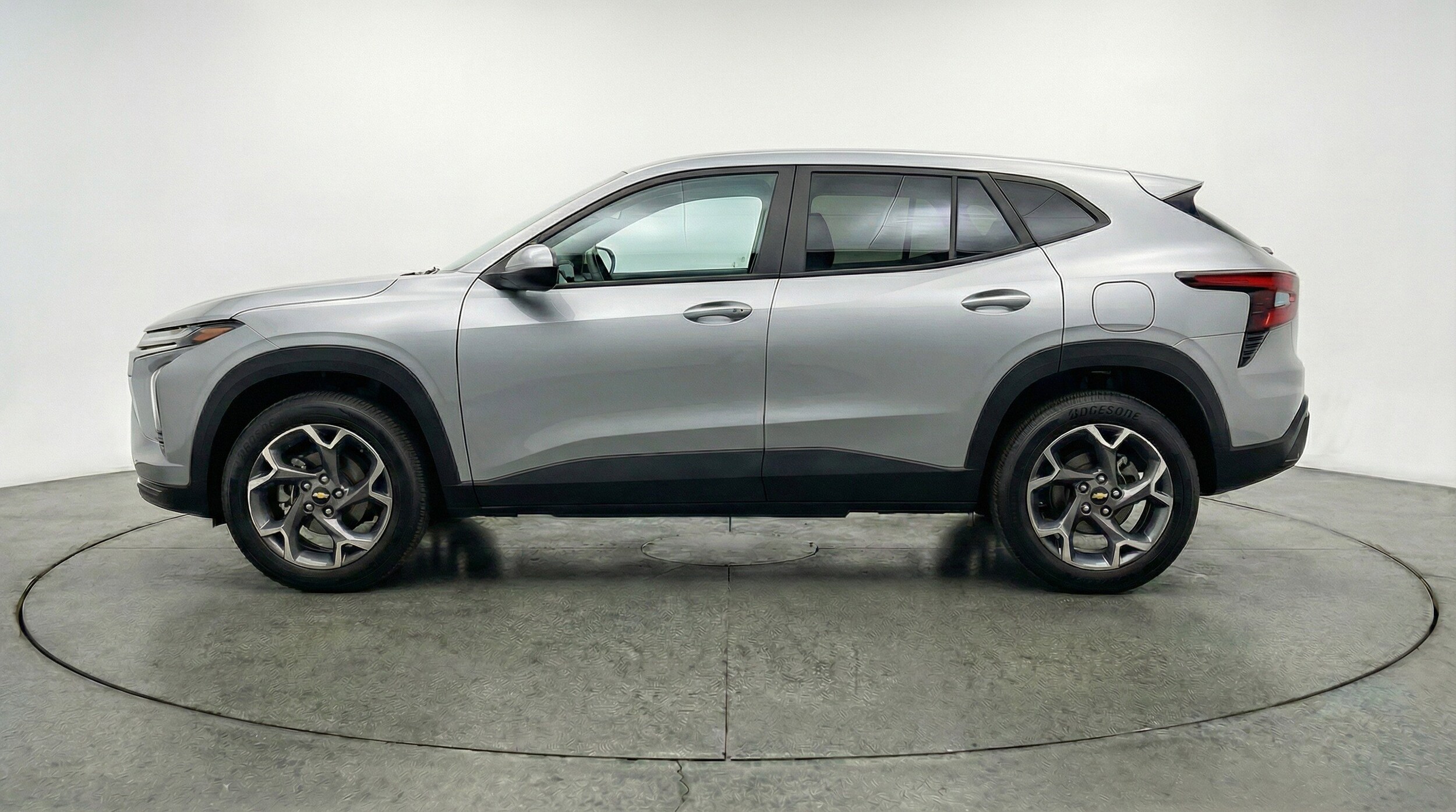 Thumbnail: 2025 Chevrolet Trax - 5