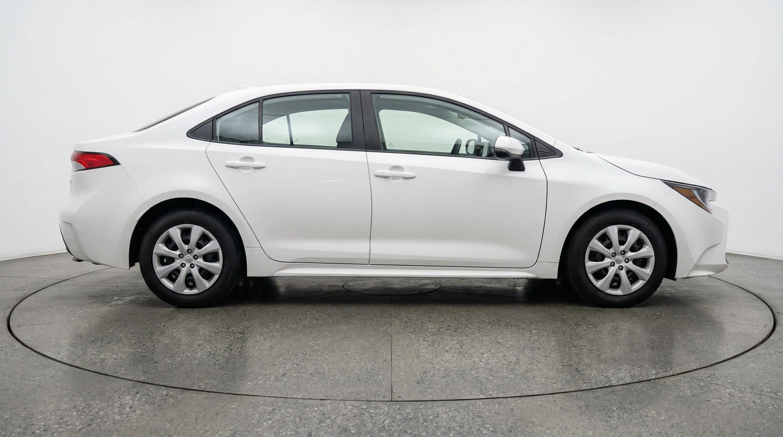 Thumbnail: 2025 Toyota Corolla - 11