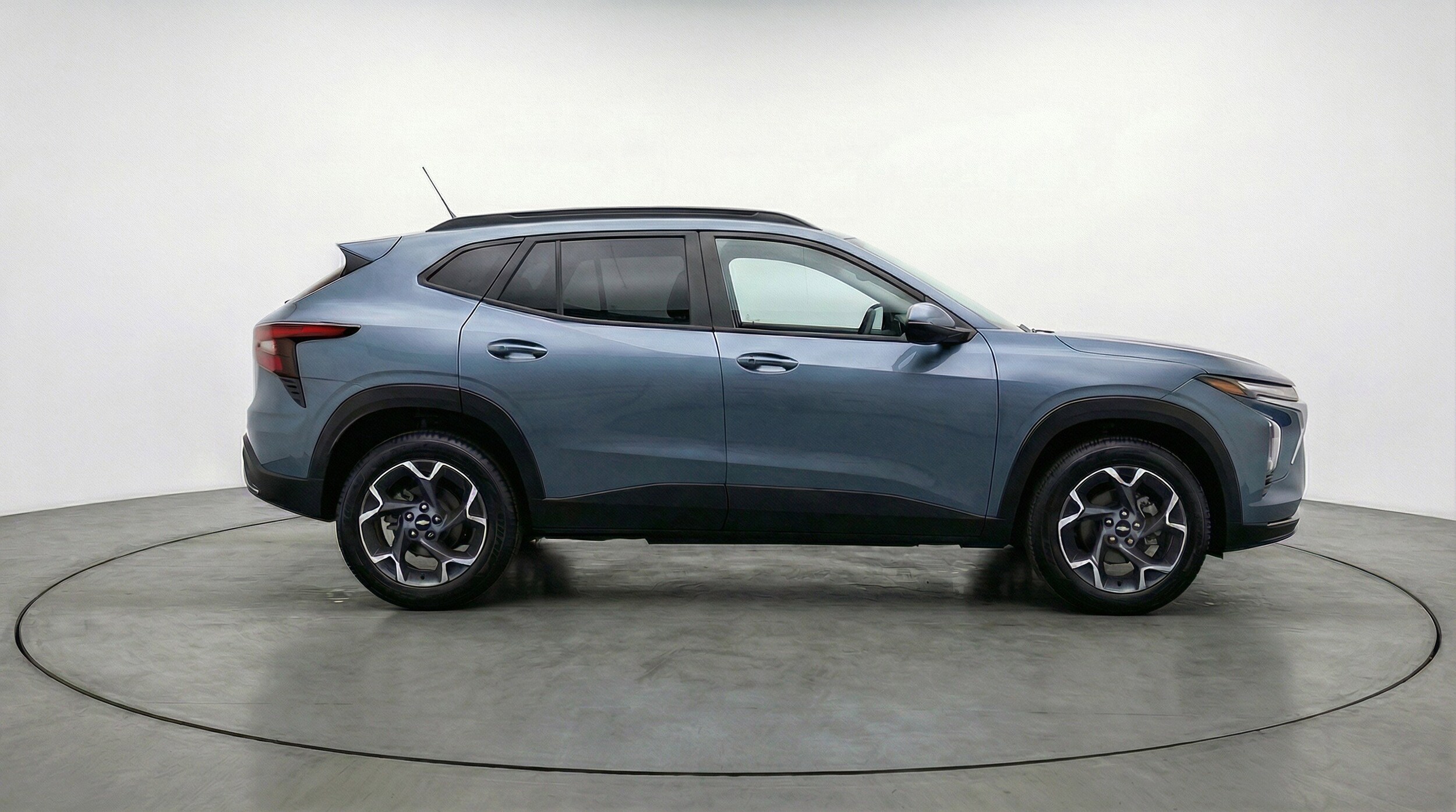 Thumbnail: 2025 Chevrolet Trax - 11