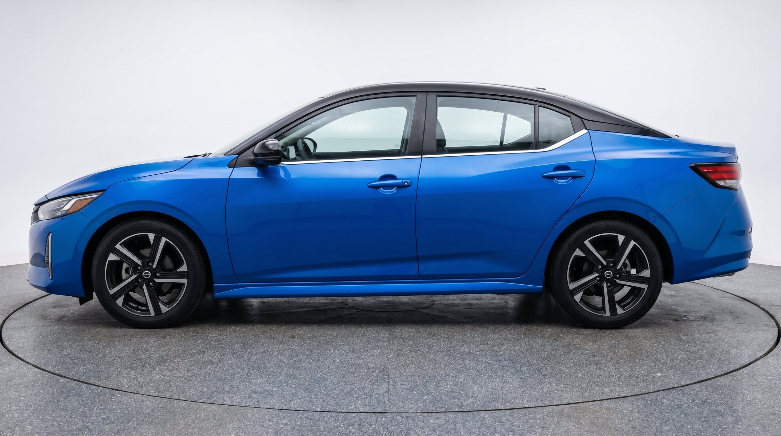 Thumbnail: 2025 Nissan Sentra - 5