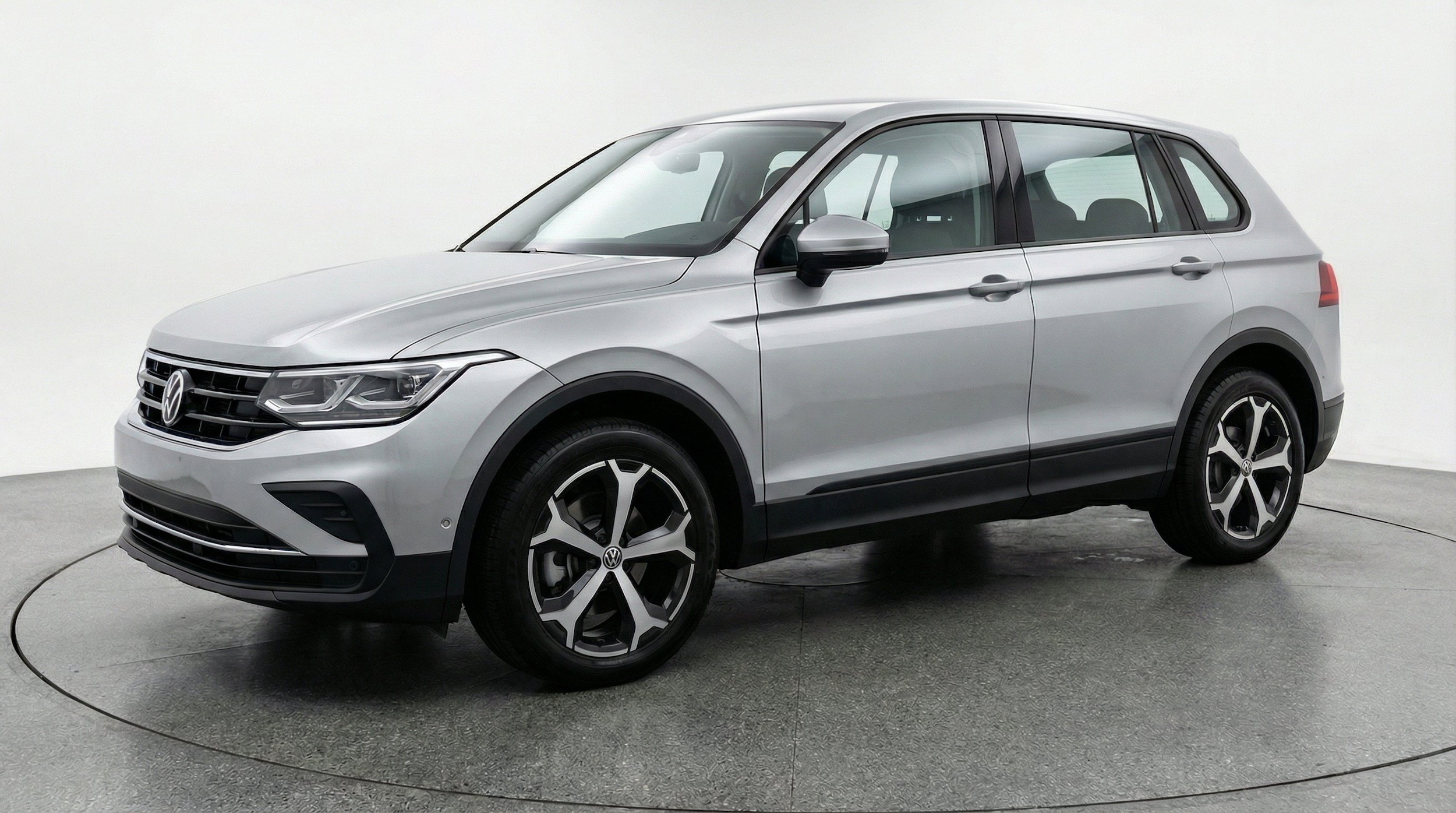Thumbnail: 2026 Volkswagen Tiguan - 3