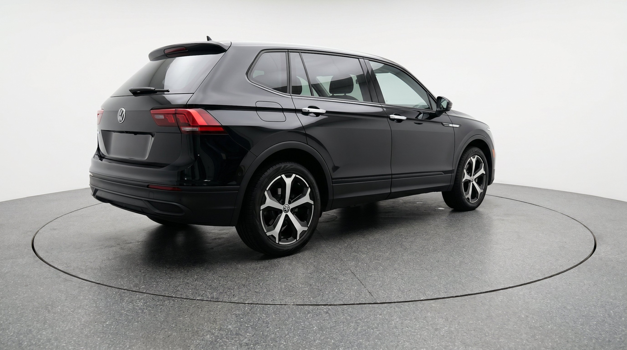 Thumbnail: 2026 Volkswagen Tiguan - 9