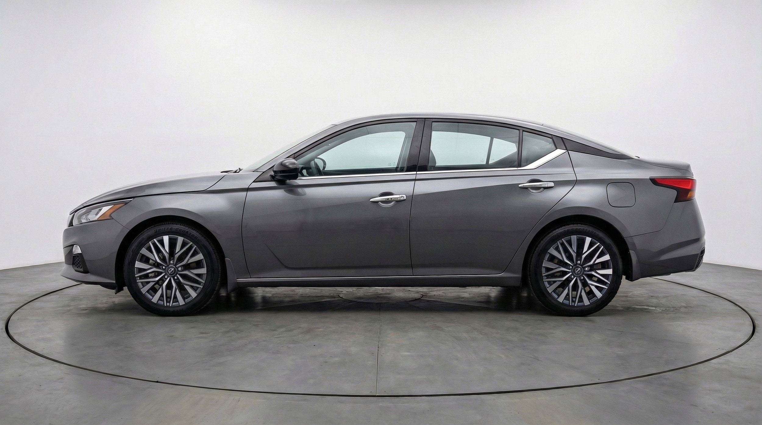 Thumbnail: 2025 Nissan Altima - 5