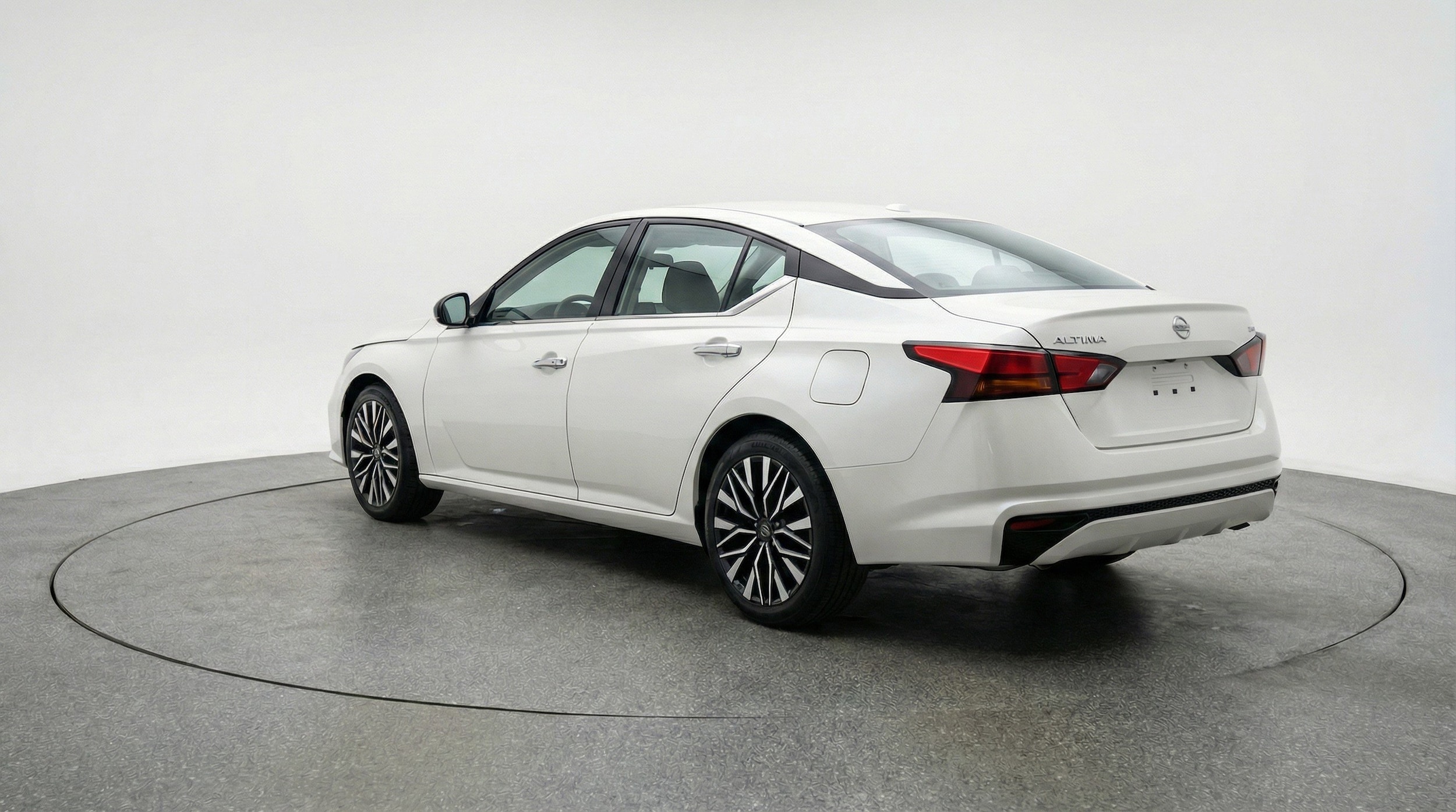 Thumbnail: 2025 Nissan Altima - 6