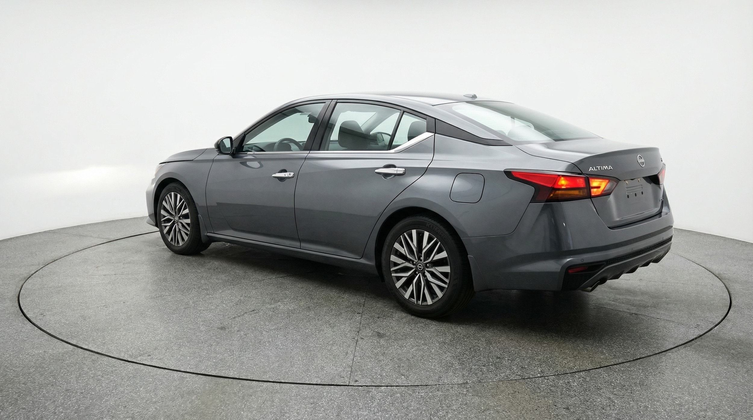 Thumbnail: 2025 Nissan Altima - 5