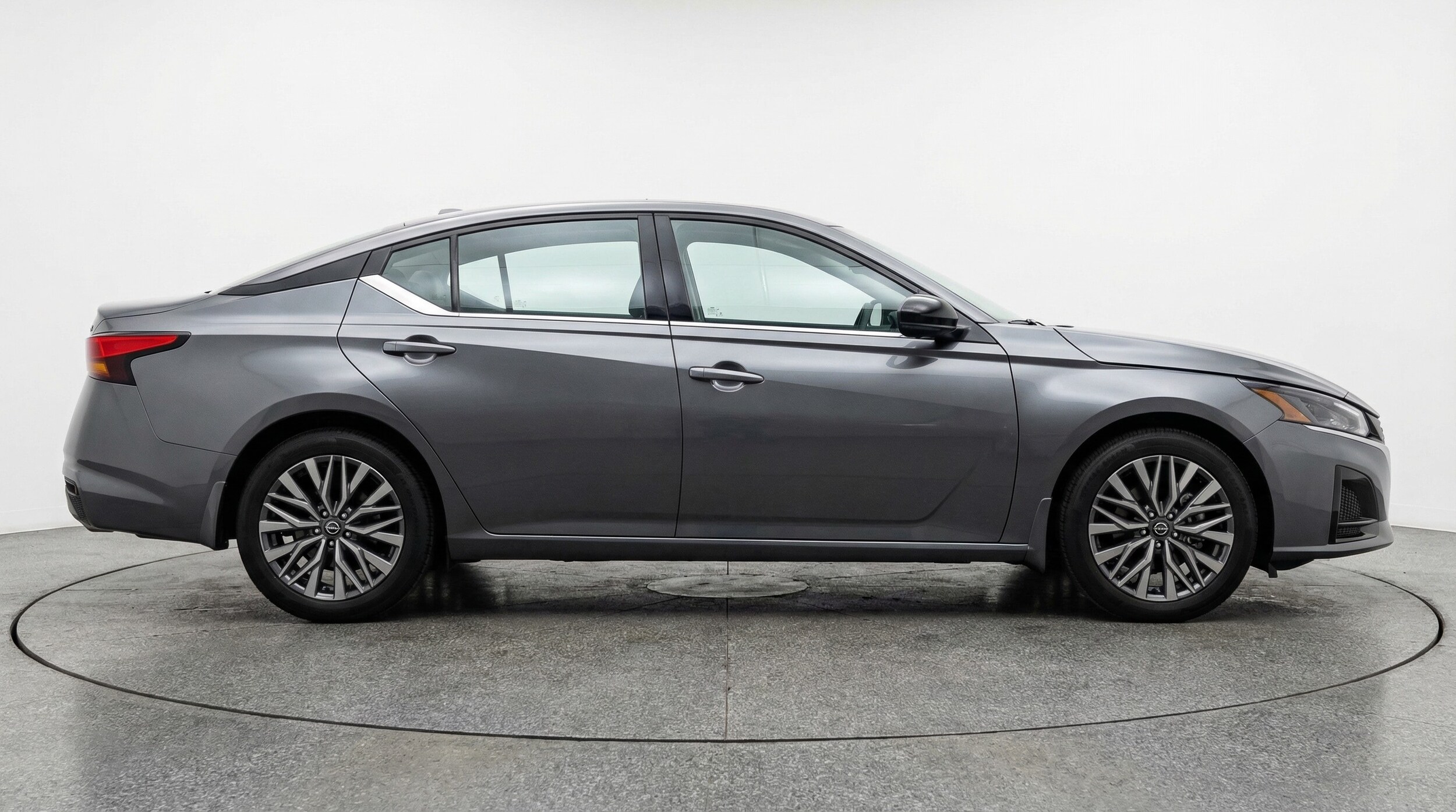 Thumbnail: 2025 Nissan Altima - 8