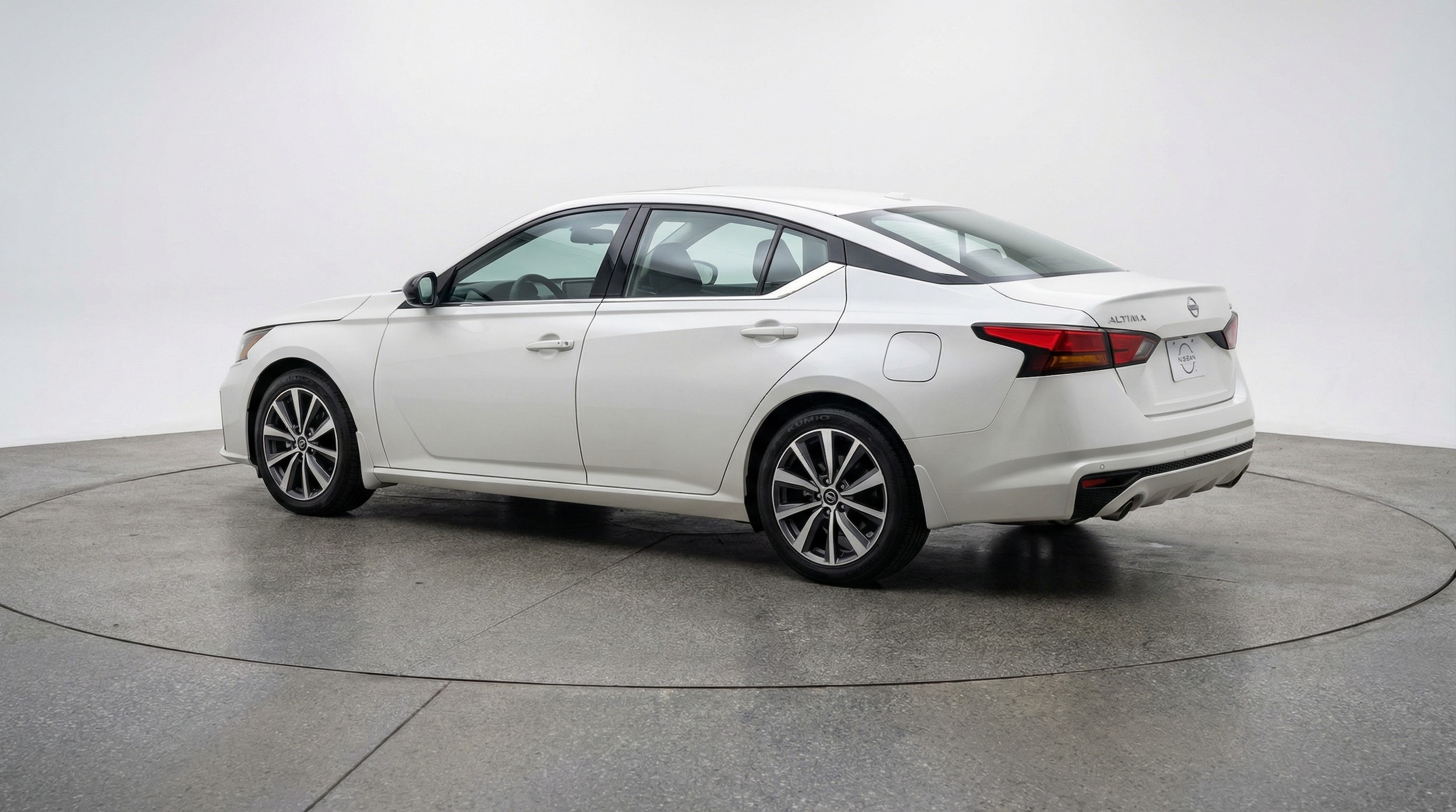 Thumbnail: 2025 Nissan Altima - 5