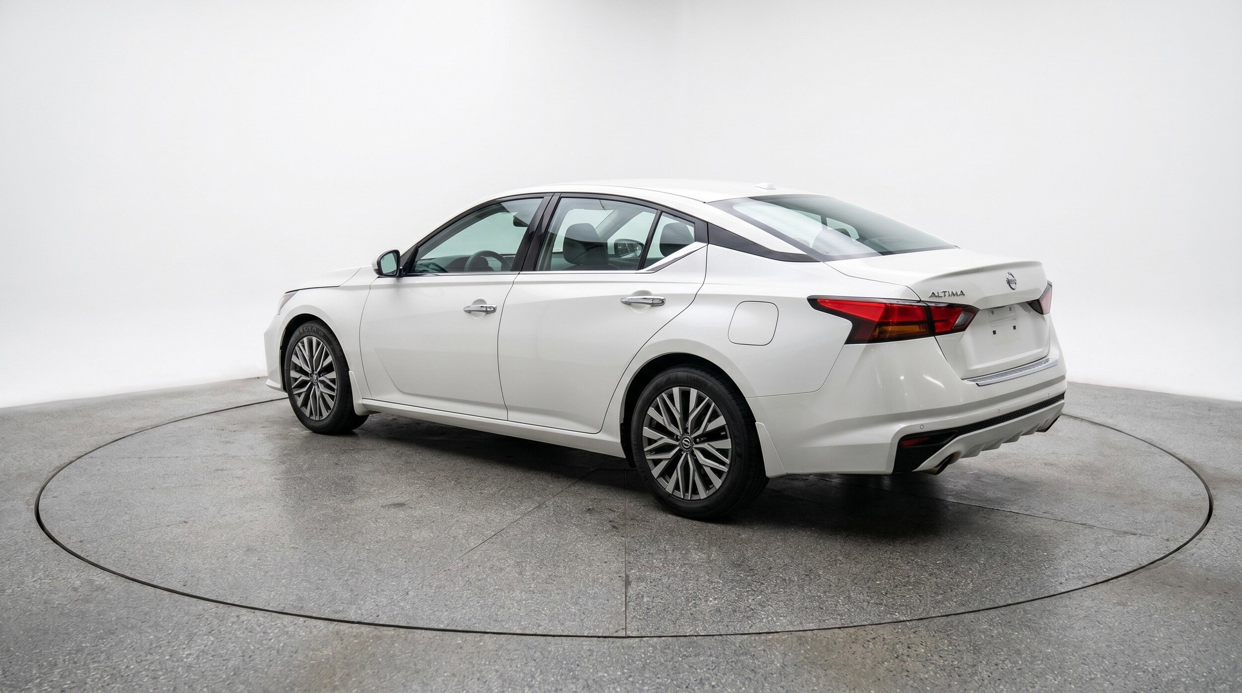 Thumbnail: 2025 Nissan Altima - 6