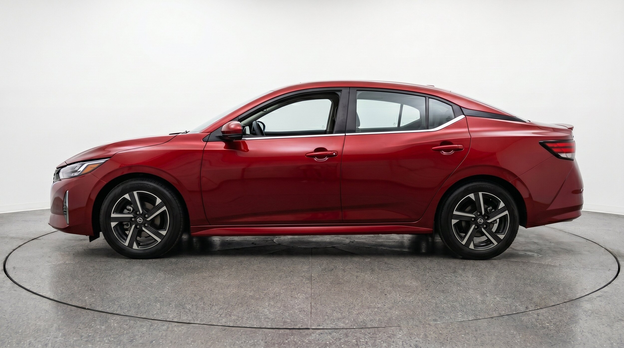Thumbnail: 2025 Nissan Sentra - 5
