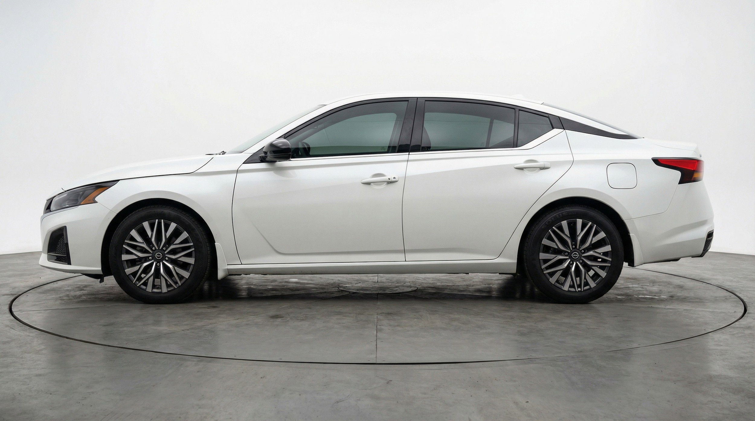 Thumbnail: 2025 Nissan Altima - 5