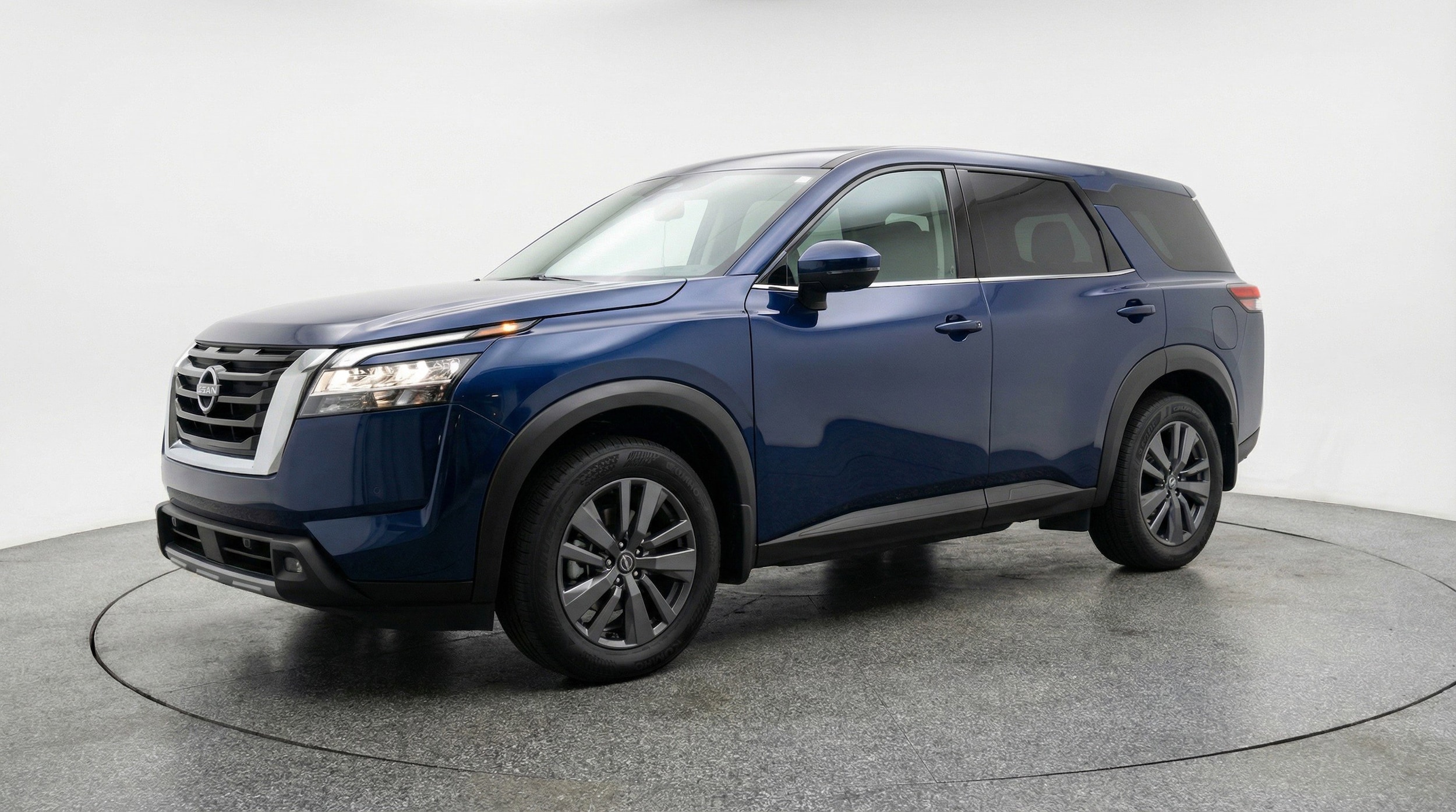 Thumbnail: 2025 Nissan Pathfinder - 3