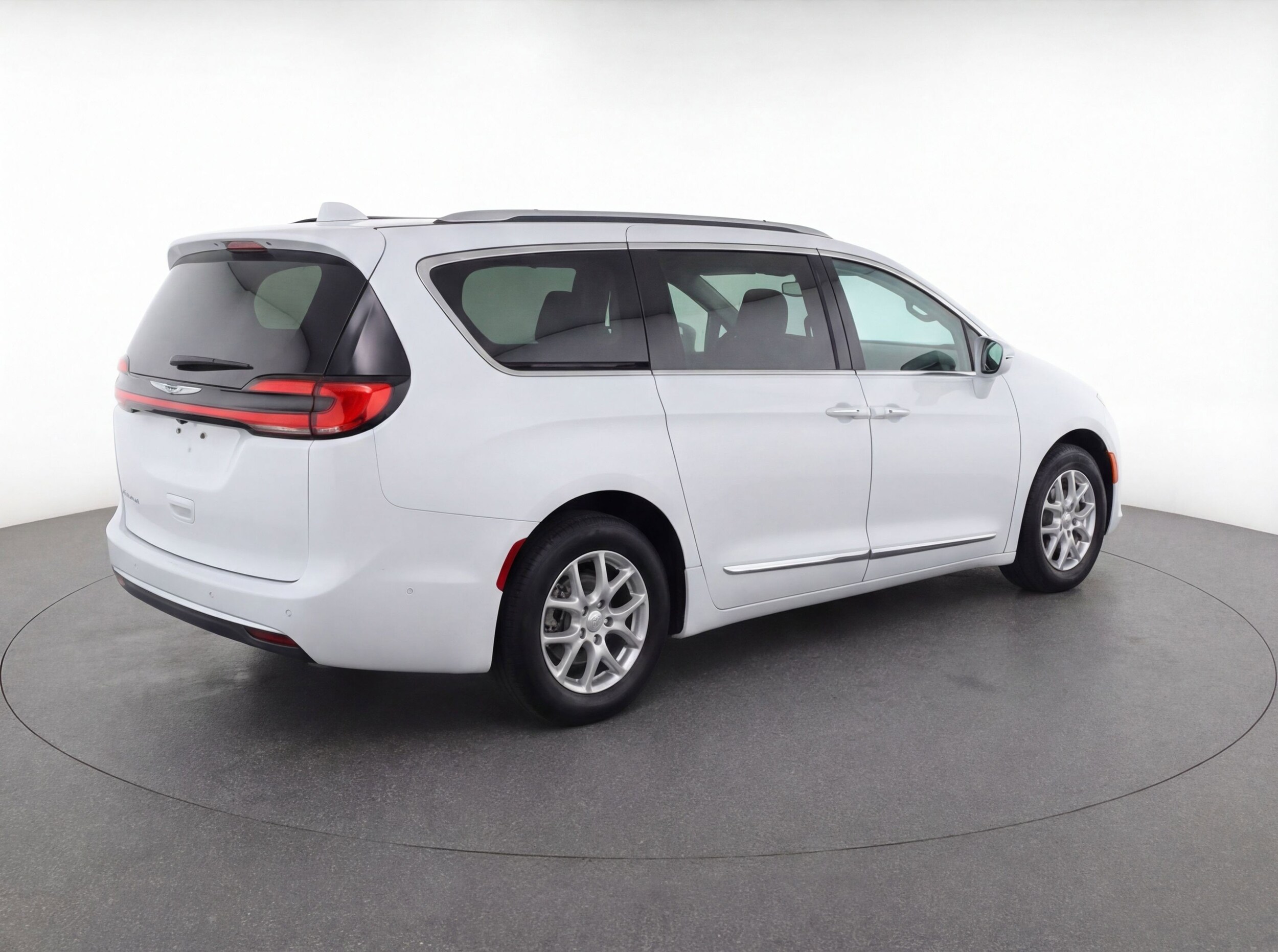 Thumbnail: 2024 Chrysler Pacifica - 9