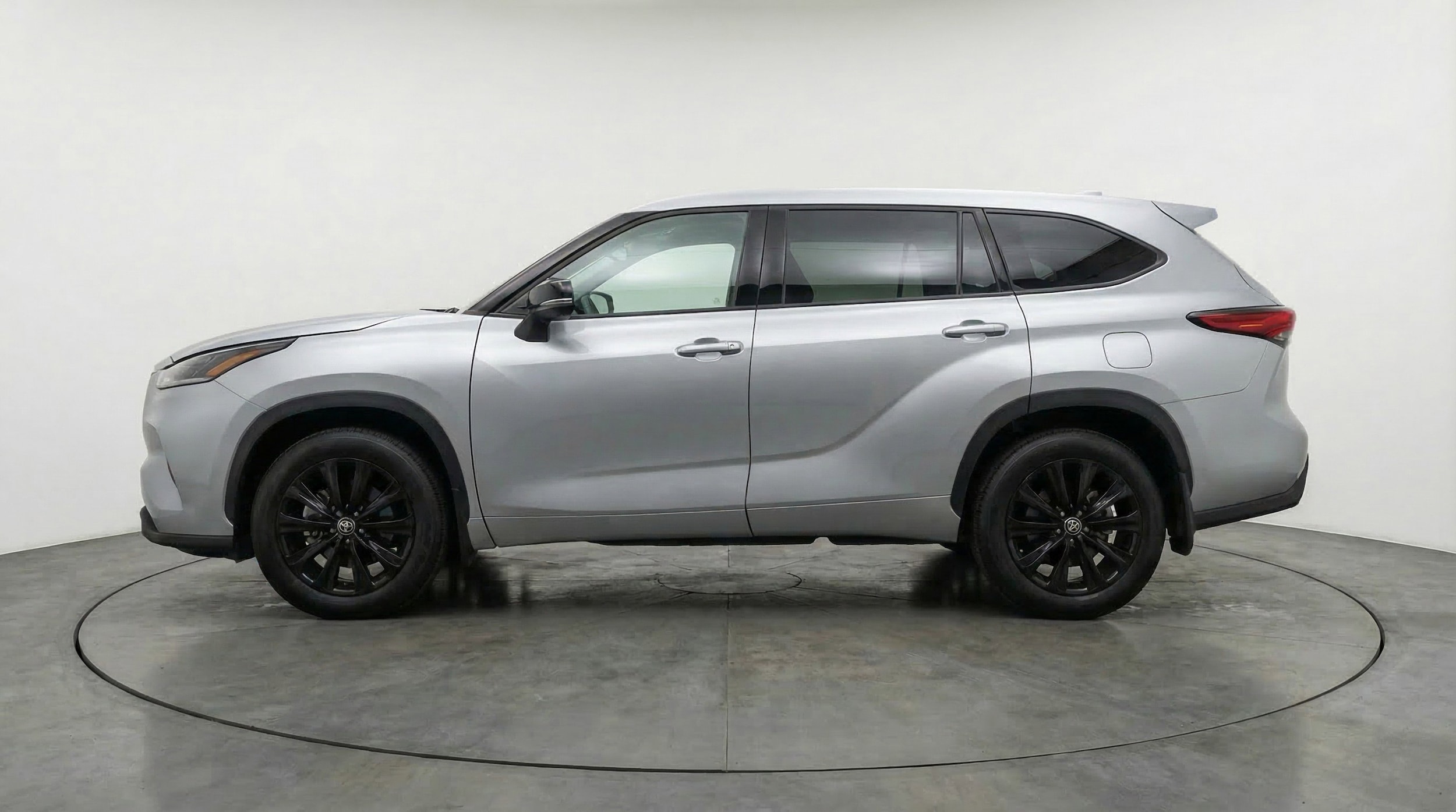 Thumbnail: 2025 Toyota Highlander - 5