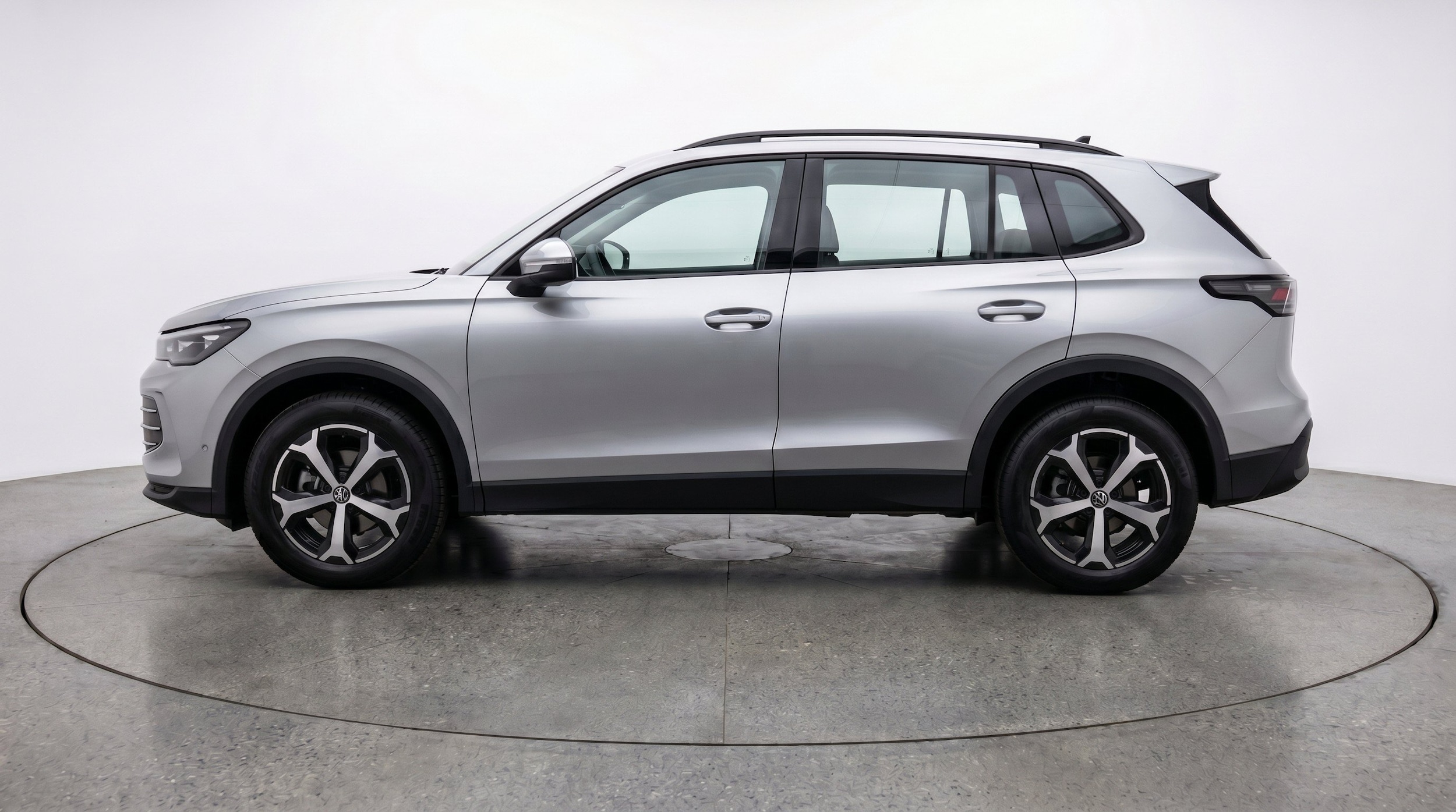 Thumbnail: 2026 Volkswagen Tiguan - 5