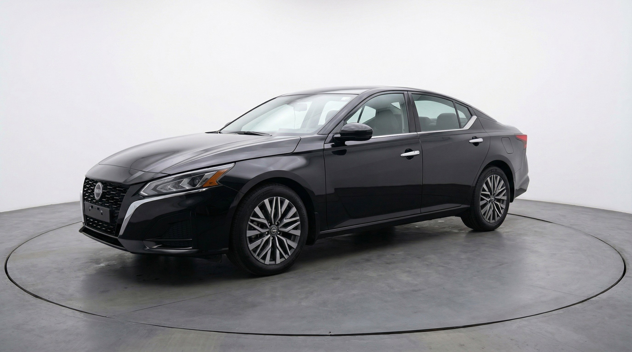 Thumbnail: 2025 Nissan Altima - 3