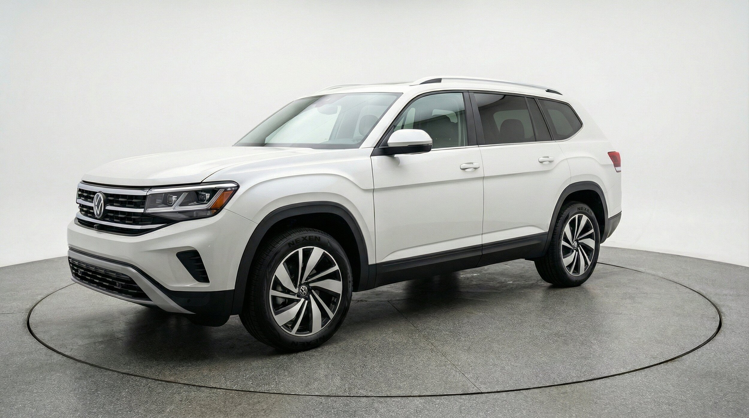 Thumbnail: 2026 Volkswagen Atlas - 3