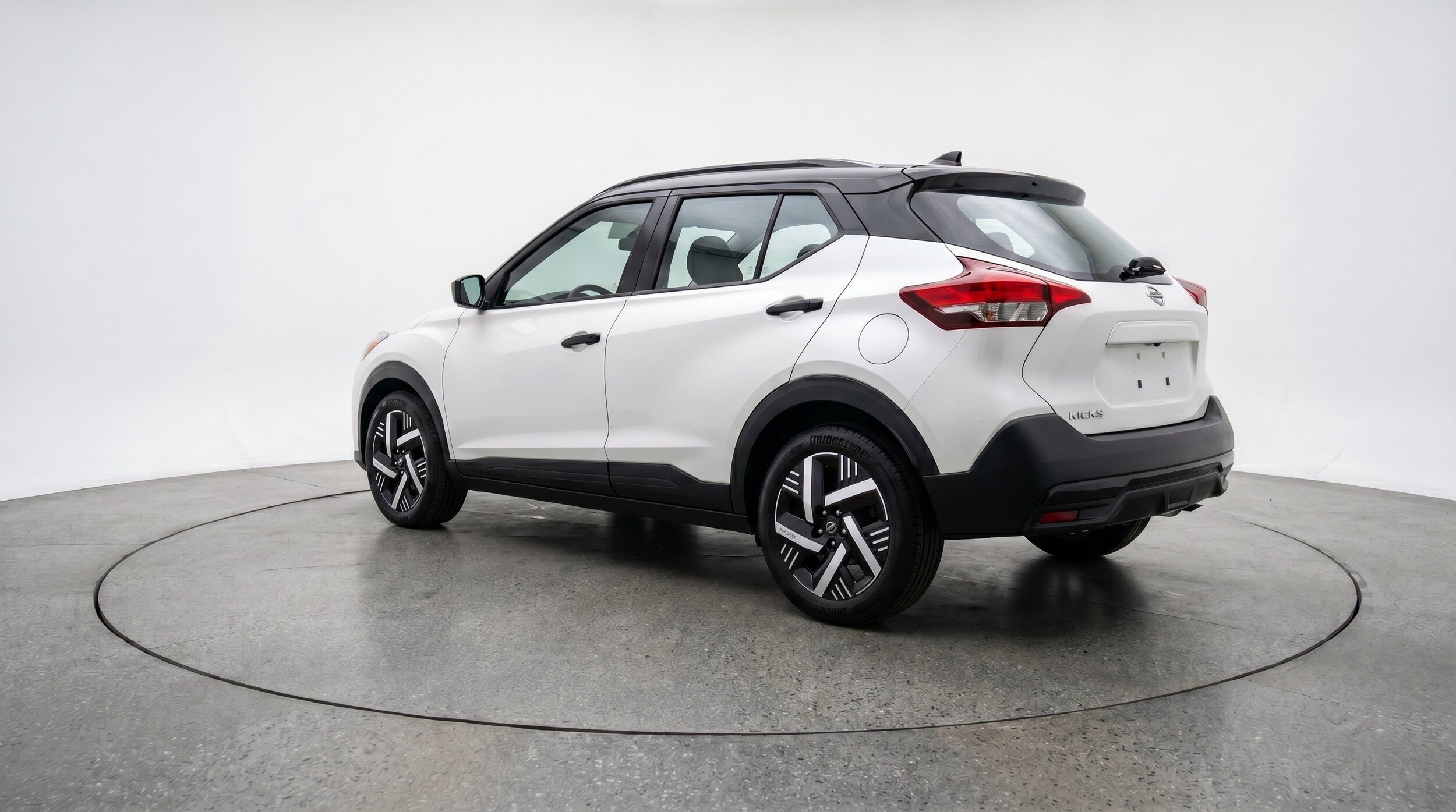 Thumbnail: 2026 Nissan Kicks - 6