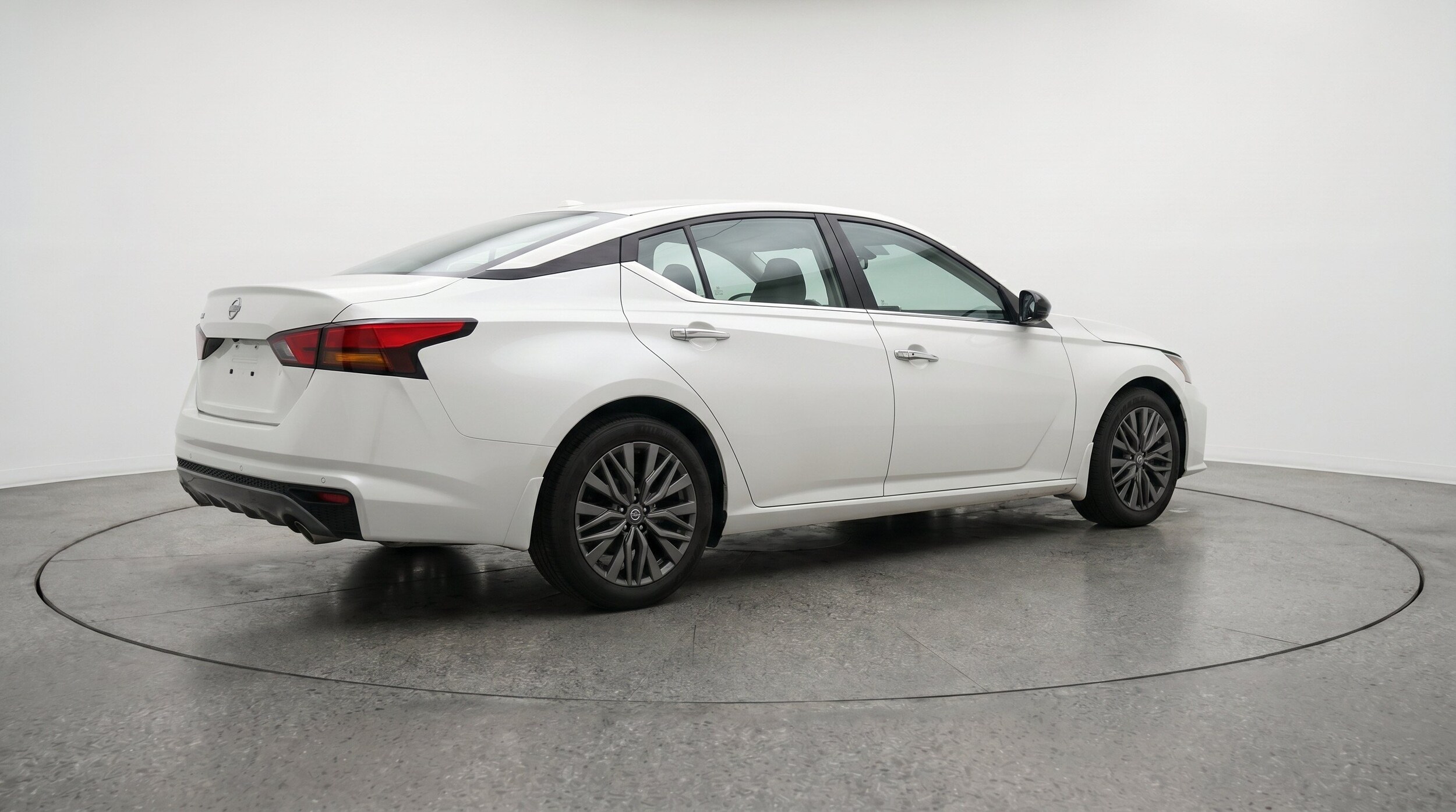 Thumbnail: 2025 Nissan Altima - 9
