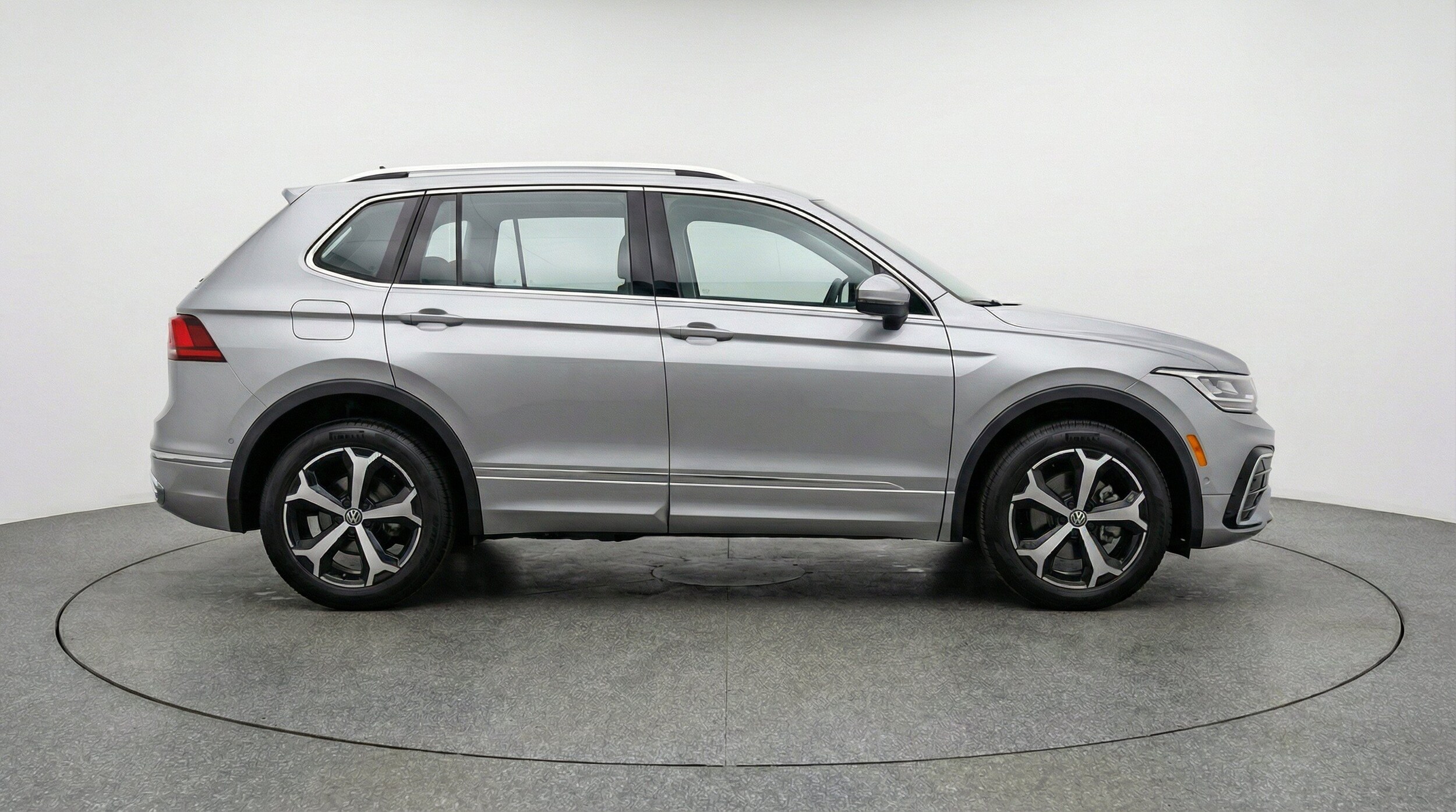Thumbnail: 2026 Volkswagen Tiguan - 11