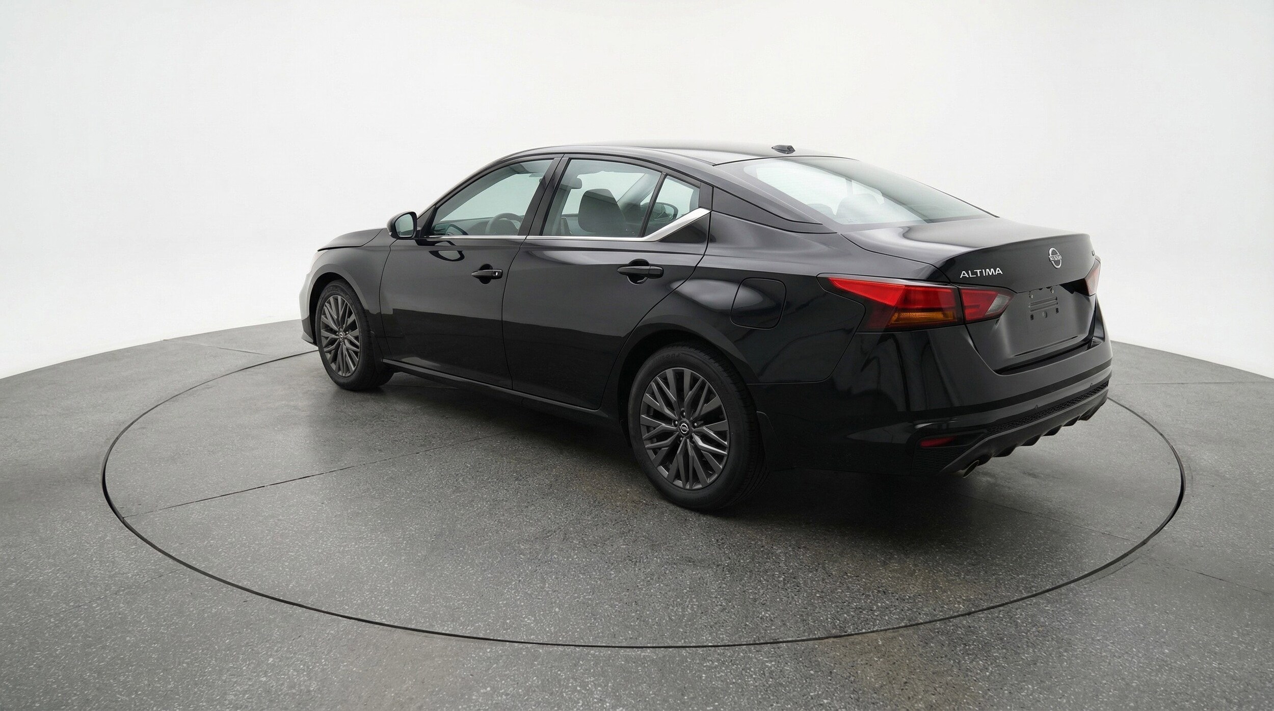 Thumbnail: 2025 Nissan Altima - 6