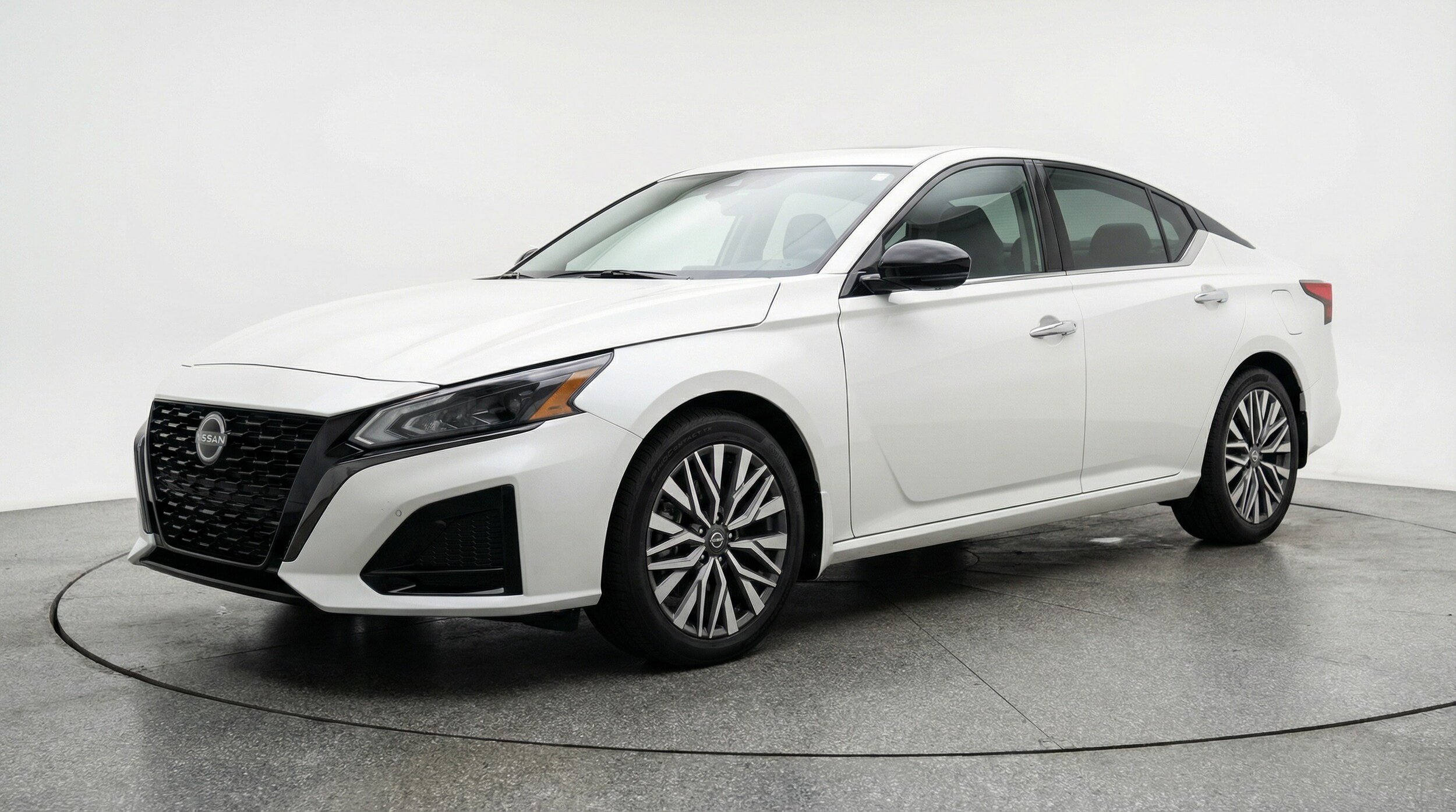 Thumbnail: 2025 Nissan Altima - 3