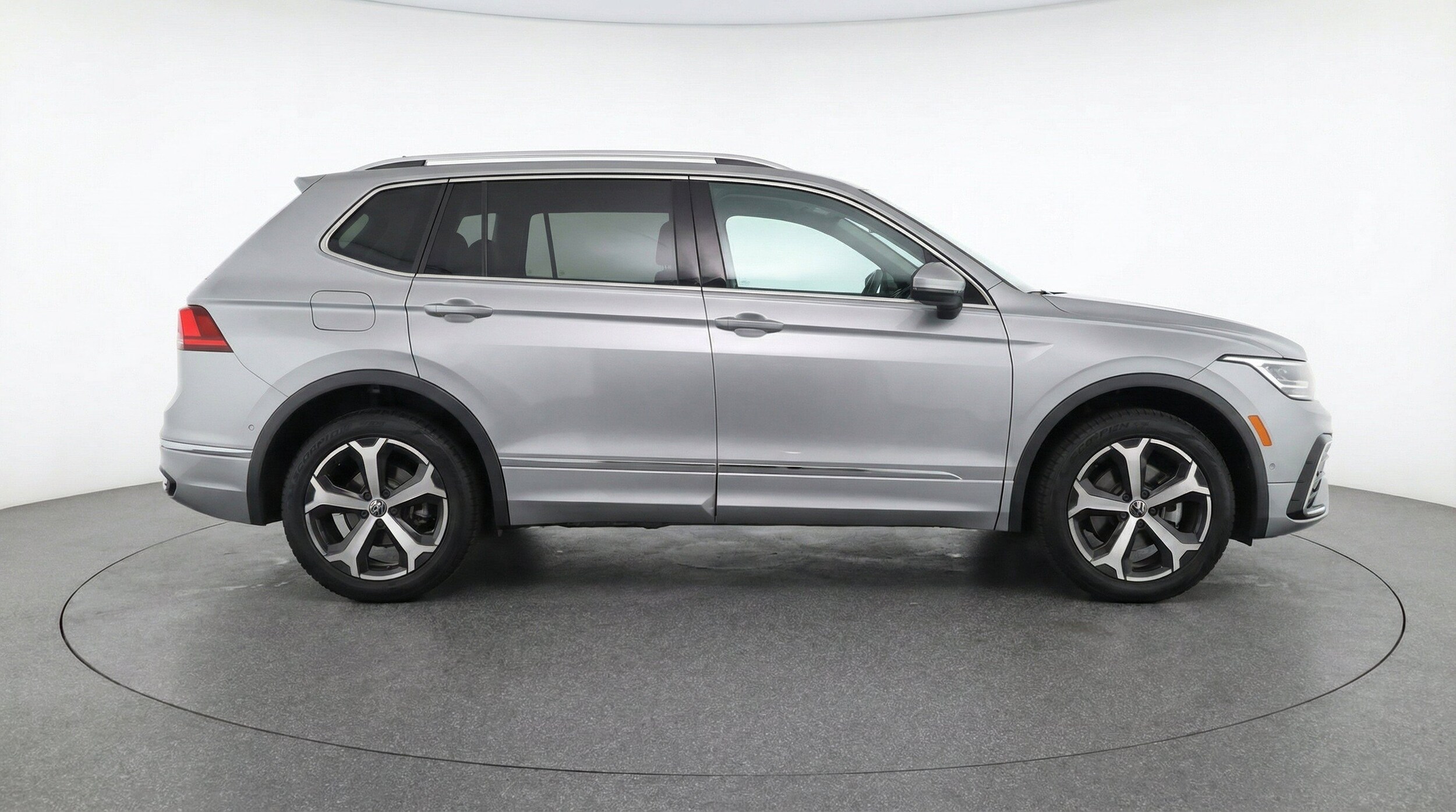 Thumbnail: 2026 Volkswagen Tiguan - 11