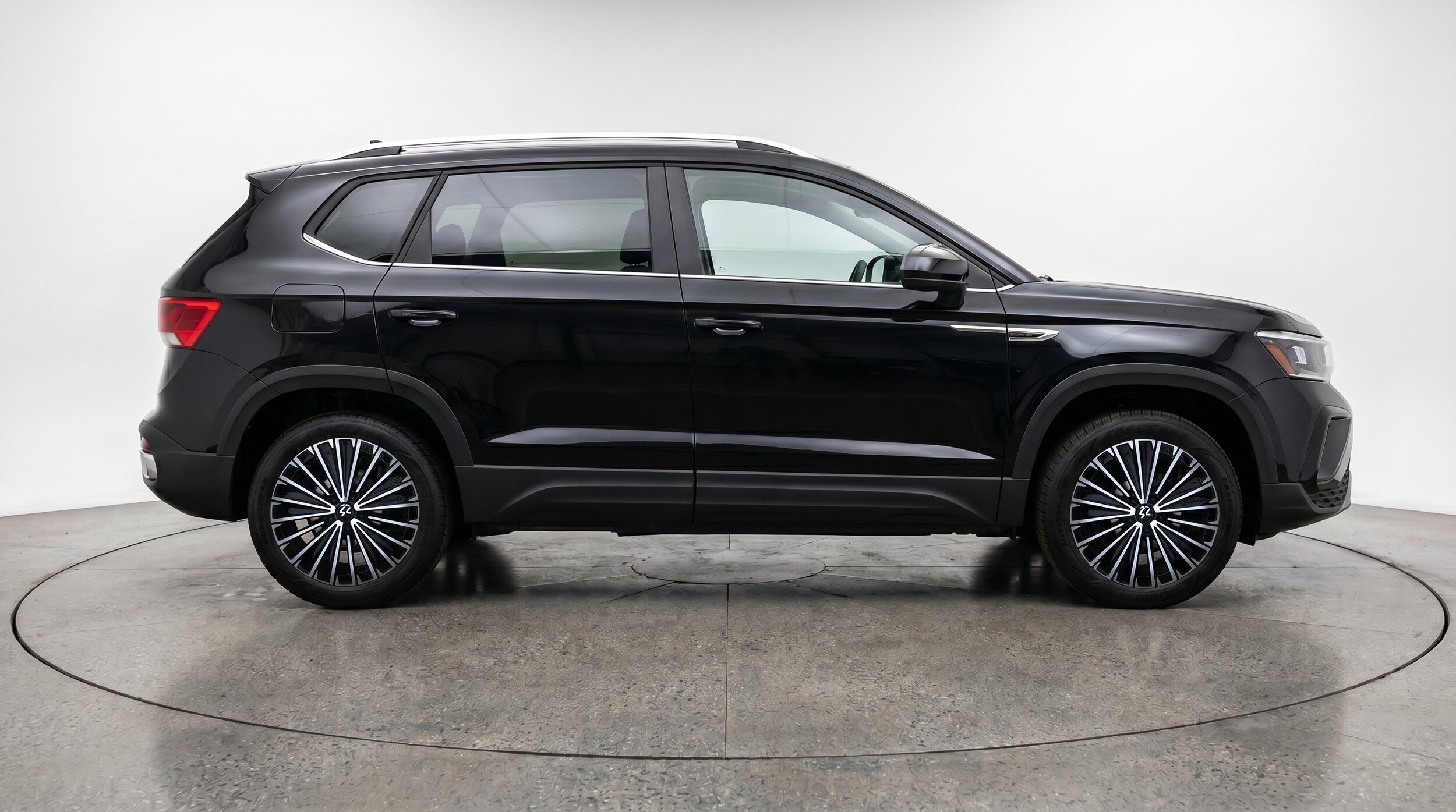 Thumbnail: 2026 Volkswagen Taos - 11
