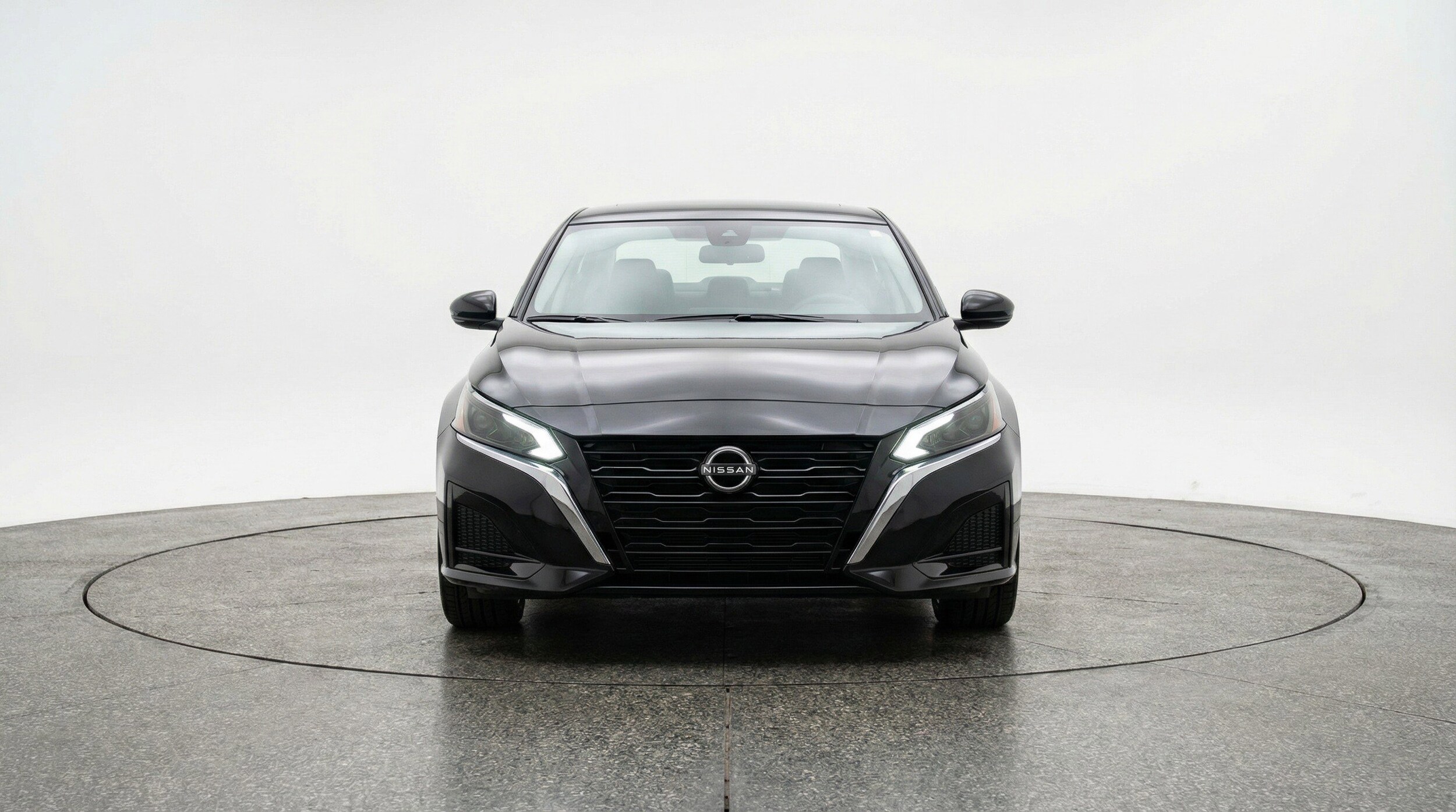 Thumbnail: 2025 Nissan Altima - 2